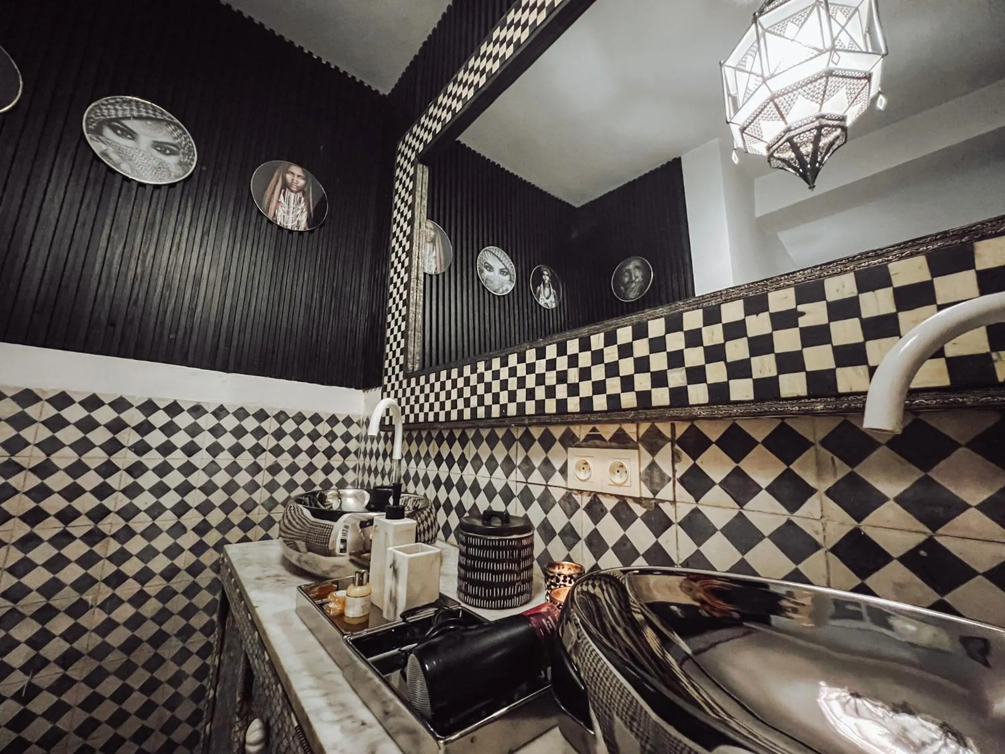 Bathroom in DAR AURORA