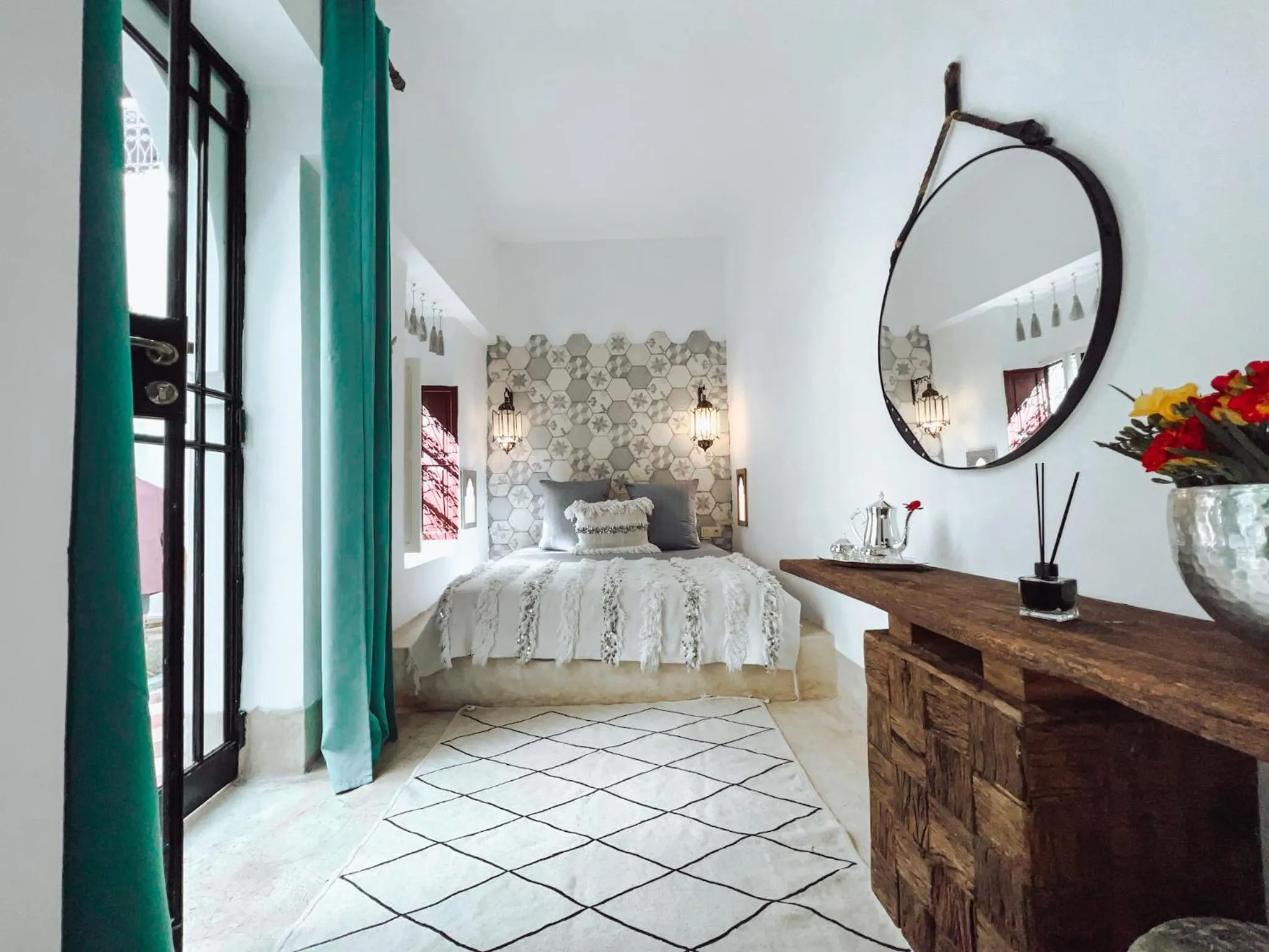 Decorative detail, Bed in DAR AURORA