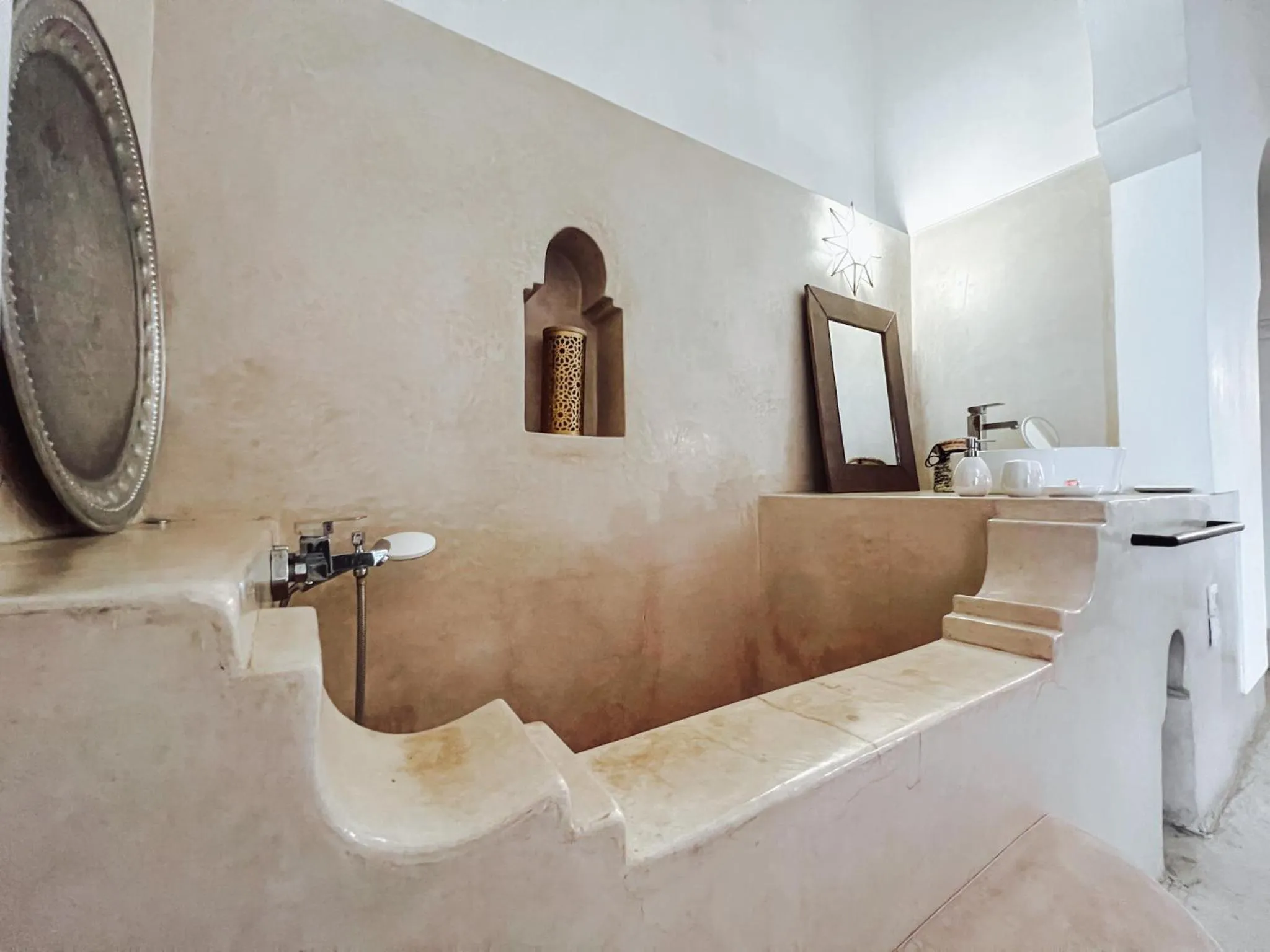 Bathroom in DAR AURORA