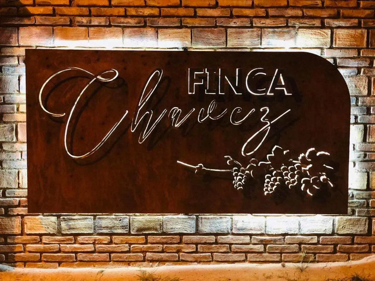 Property logo or sign in Finca Chavez