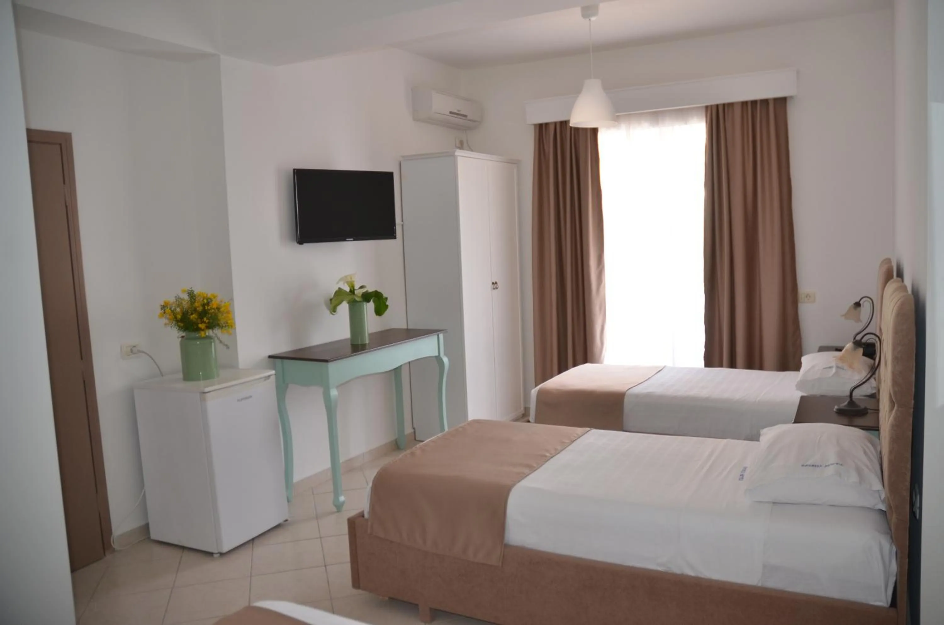 Photo of the whole room, Bed in Epirus Hotel