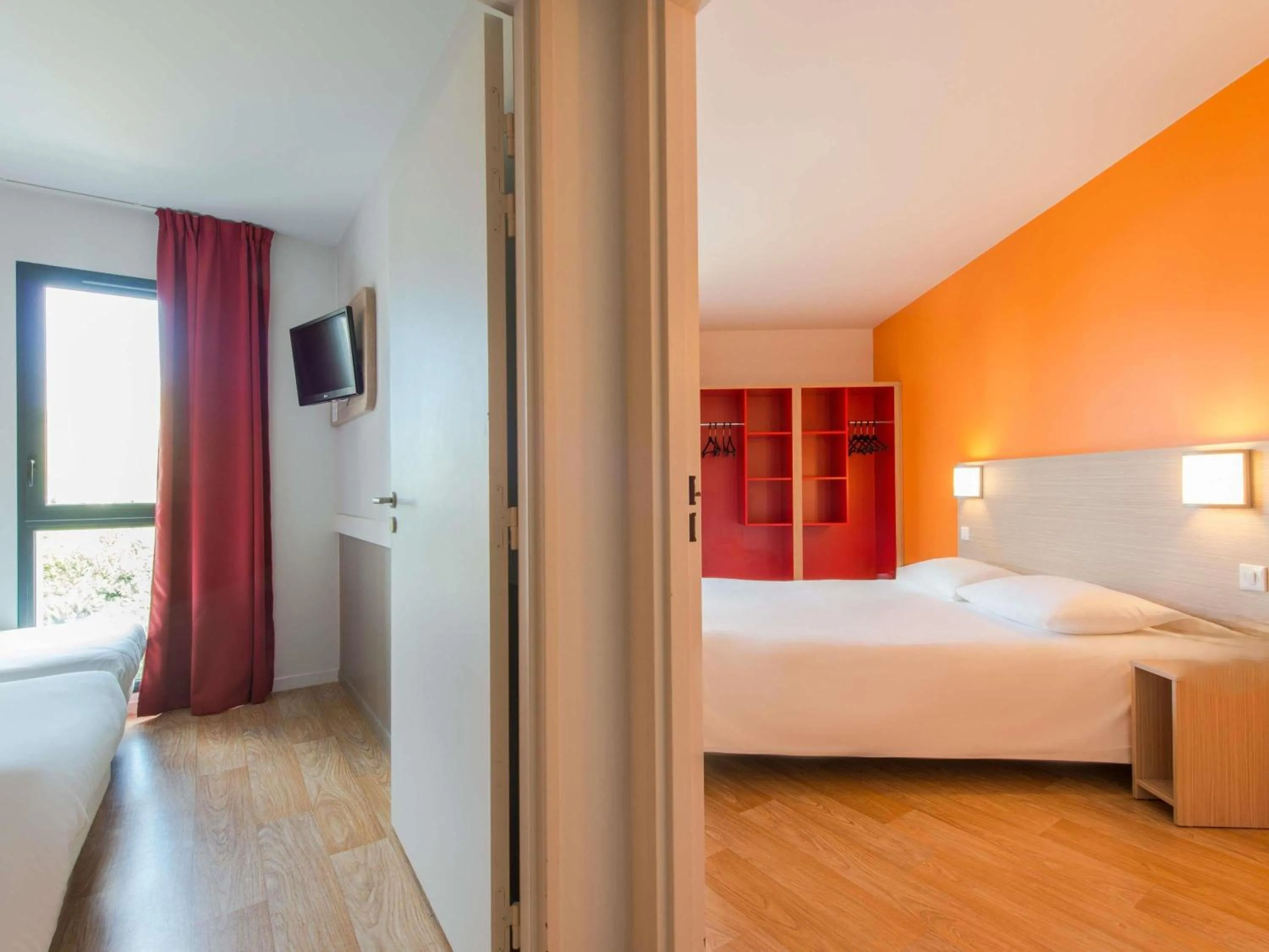 Bedroom, Bed in Hôtel Eco La Rochelle Centre les Minimes