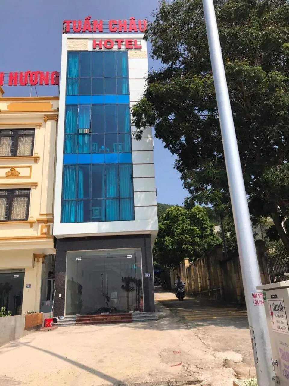 Property building in Gate Tuan Chau Hotel