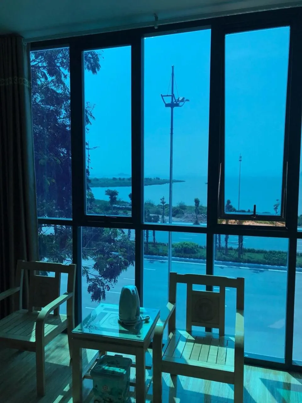 Living room in Gate Tuan Chau Hotel