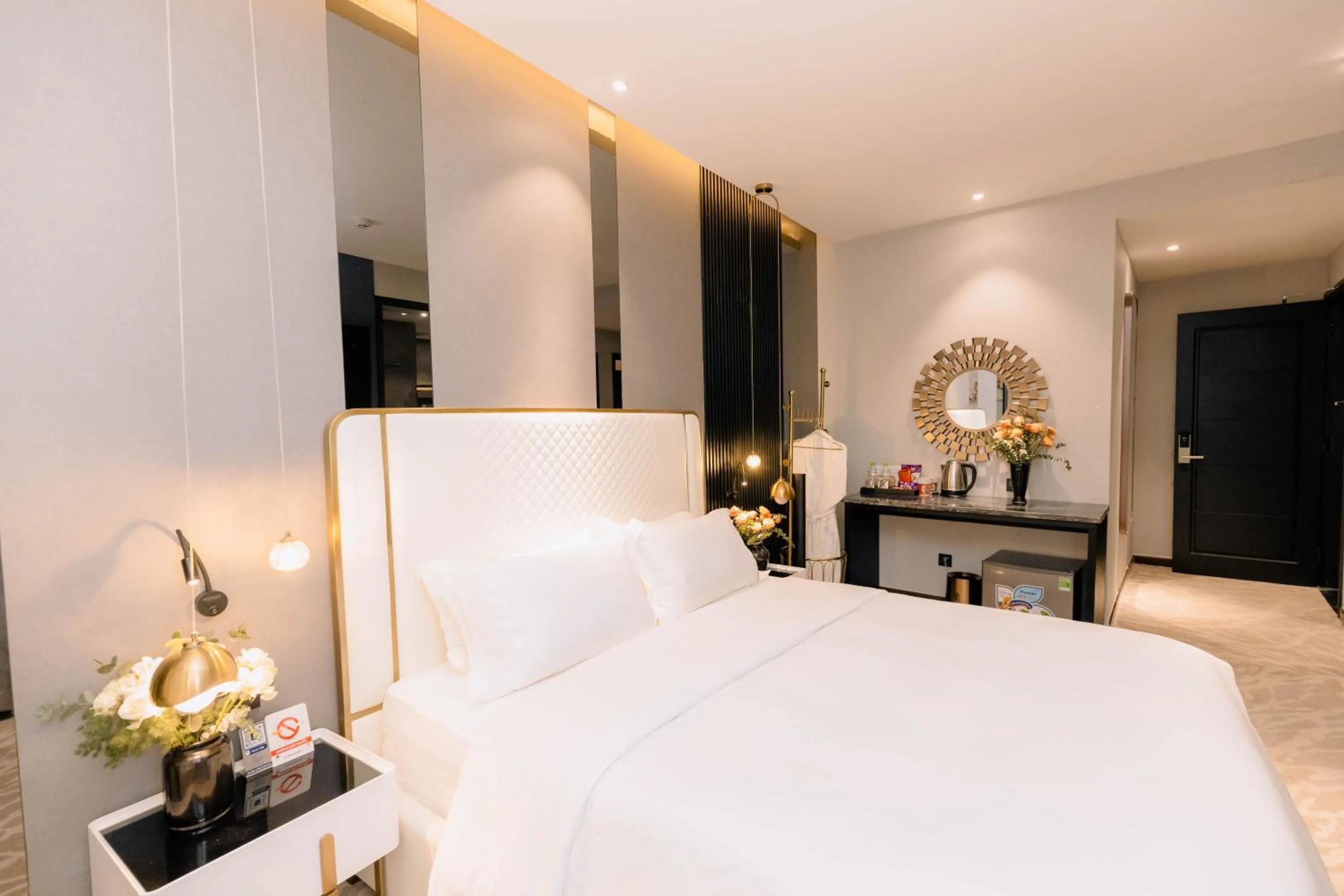 Bedroom, Bed in New Century Dalat Hotel