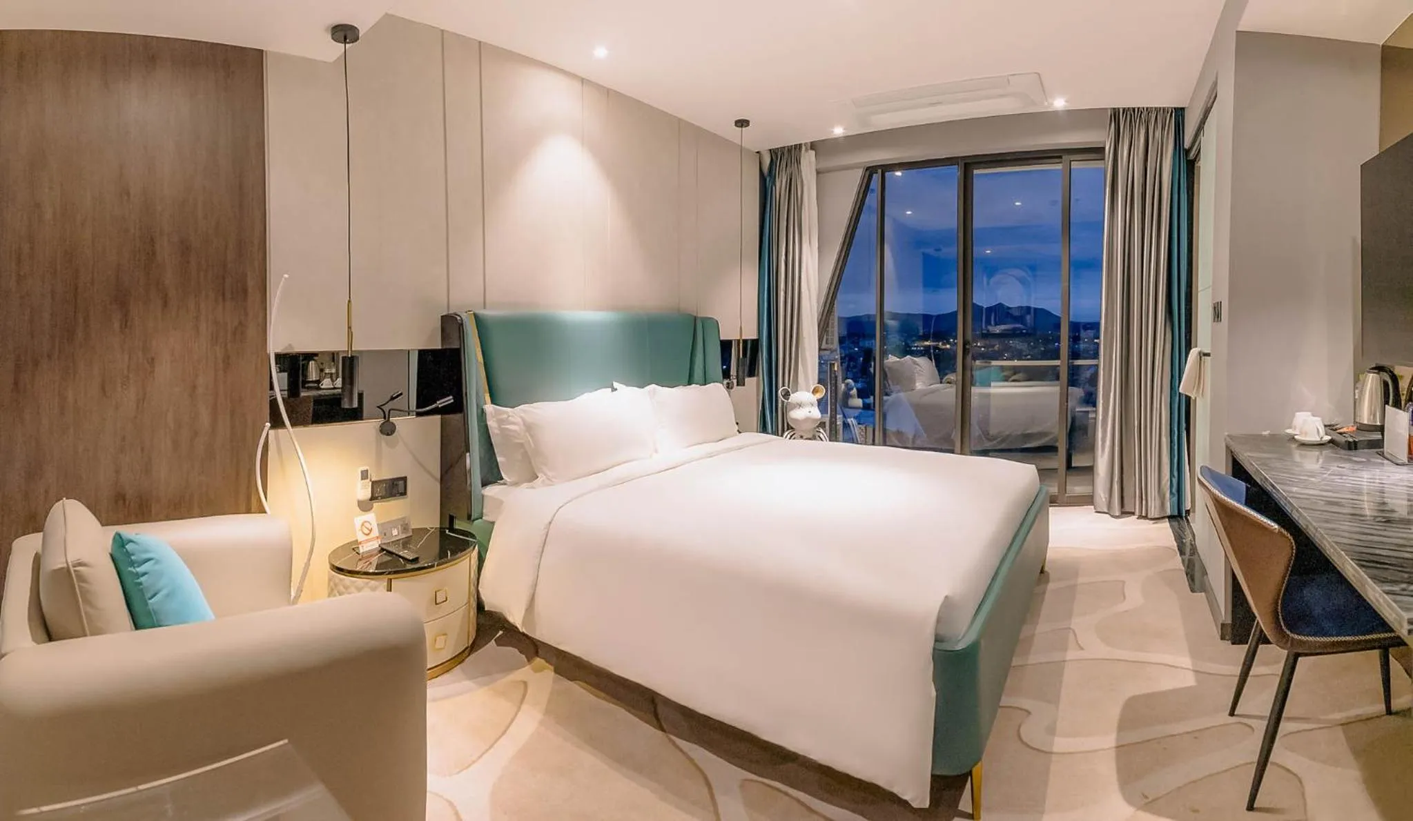 Bedroom, Bed in New Century Dalat Hotel