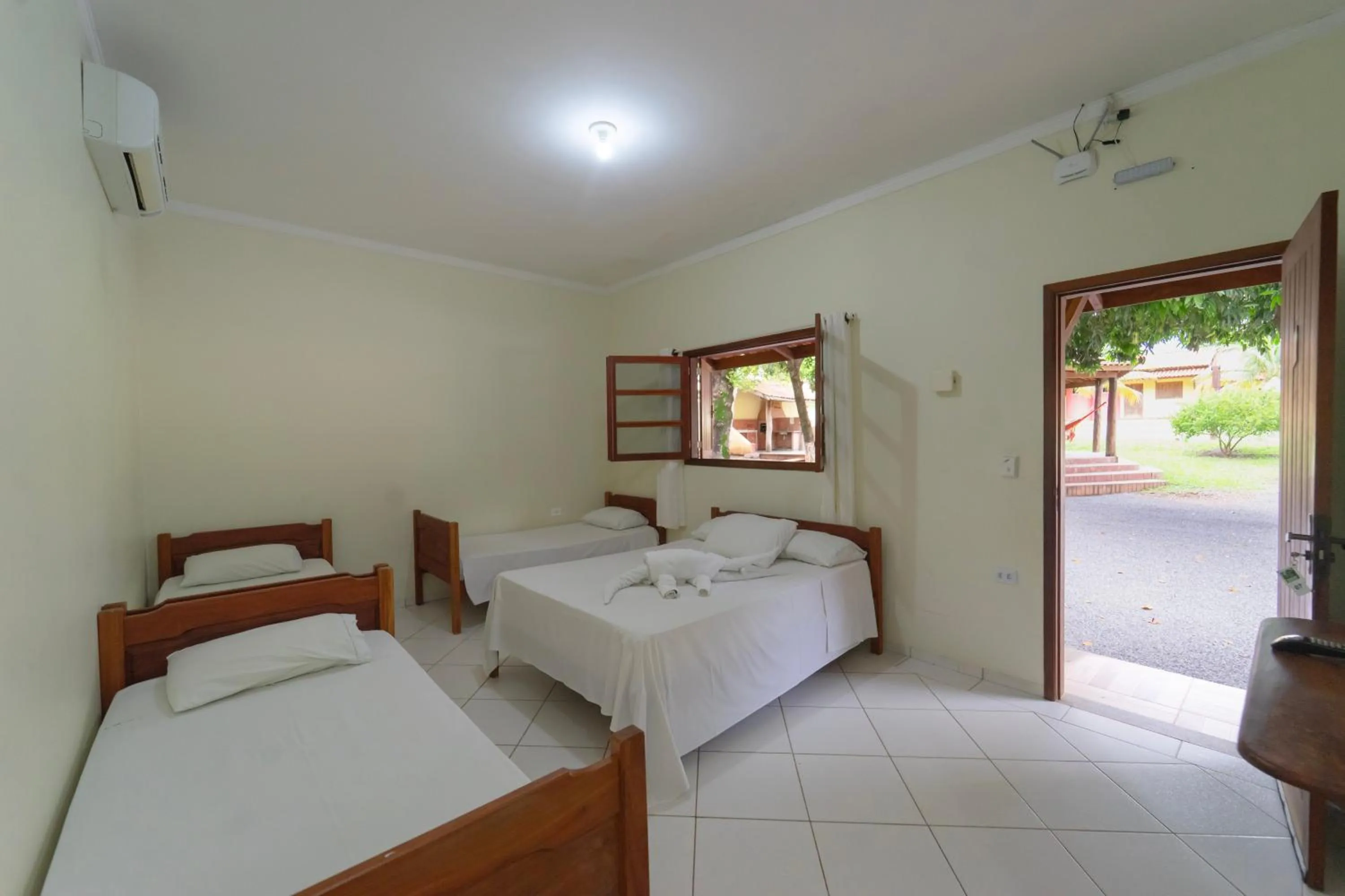 Bedroom, Bed in Pousada Voo das Garças