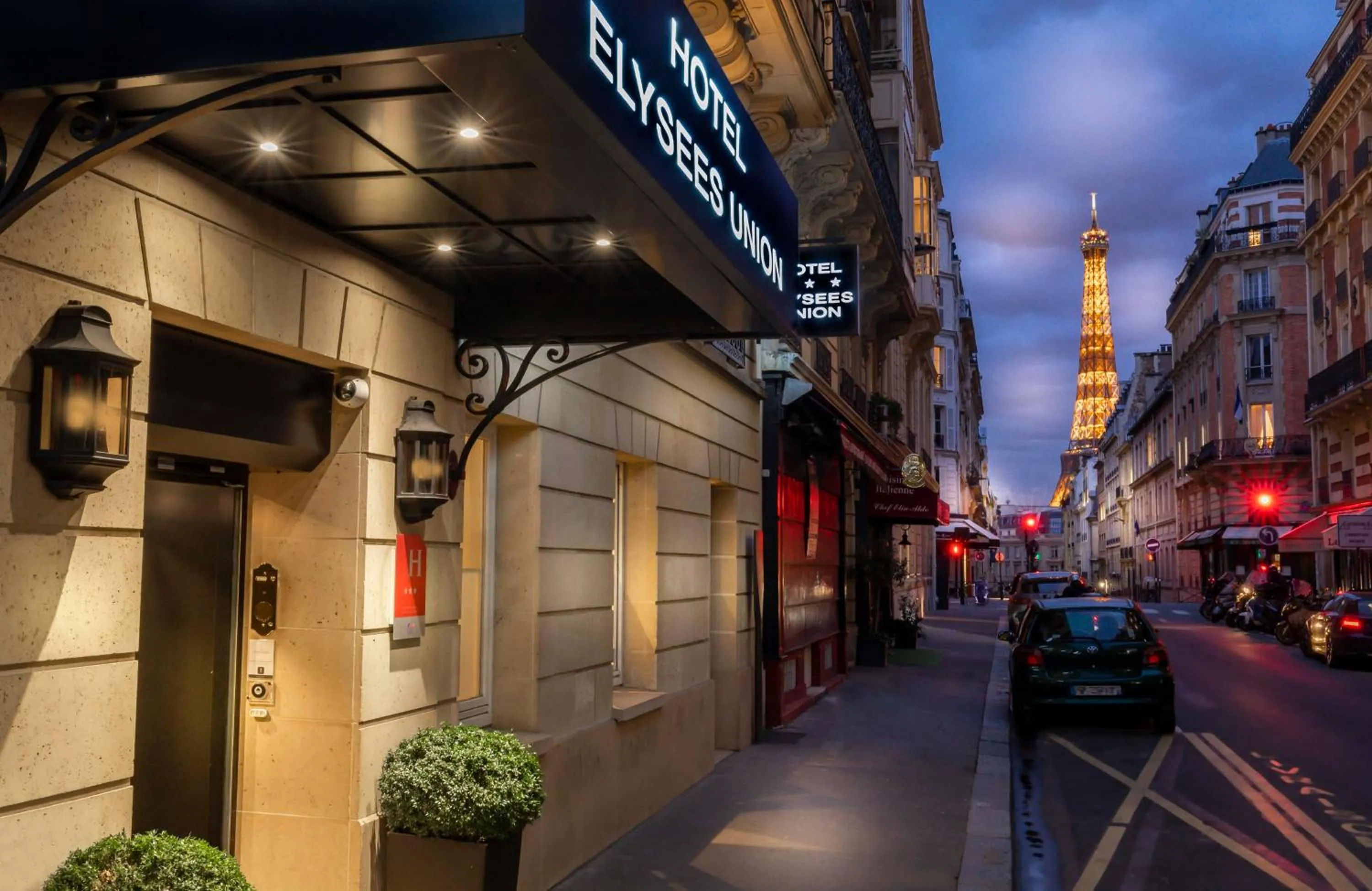 Property building in Elysées Union