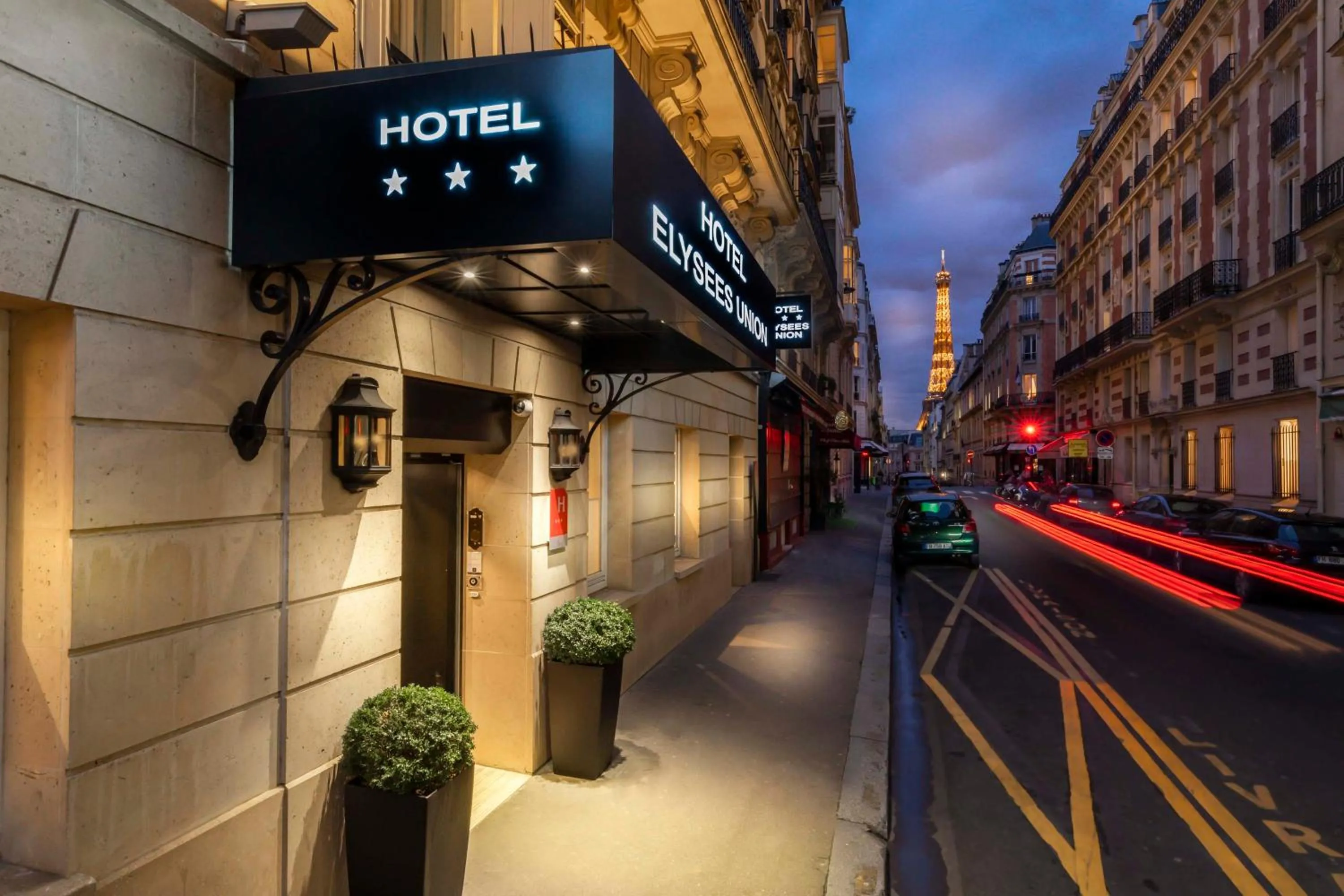 Property building in Elysées Union