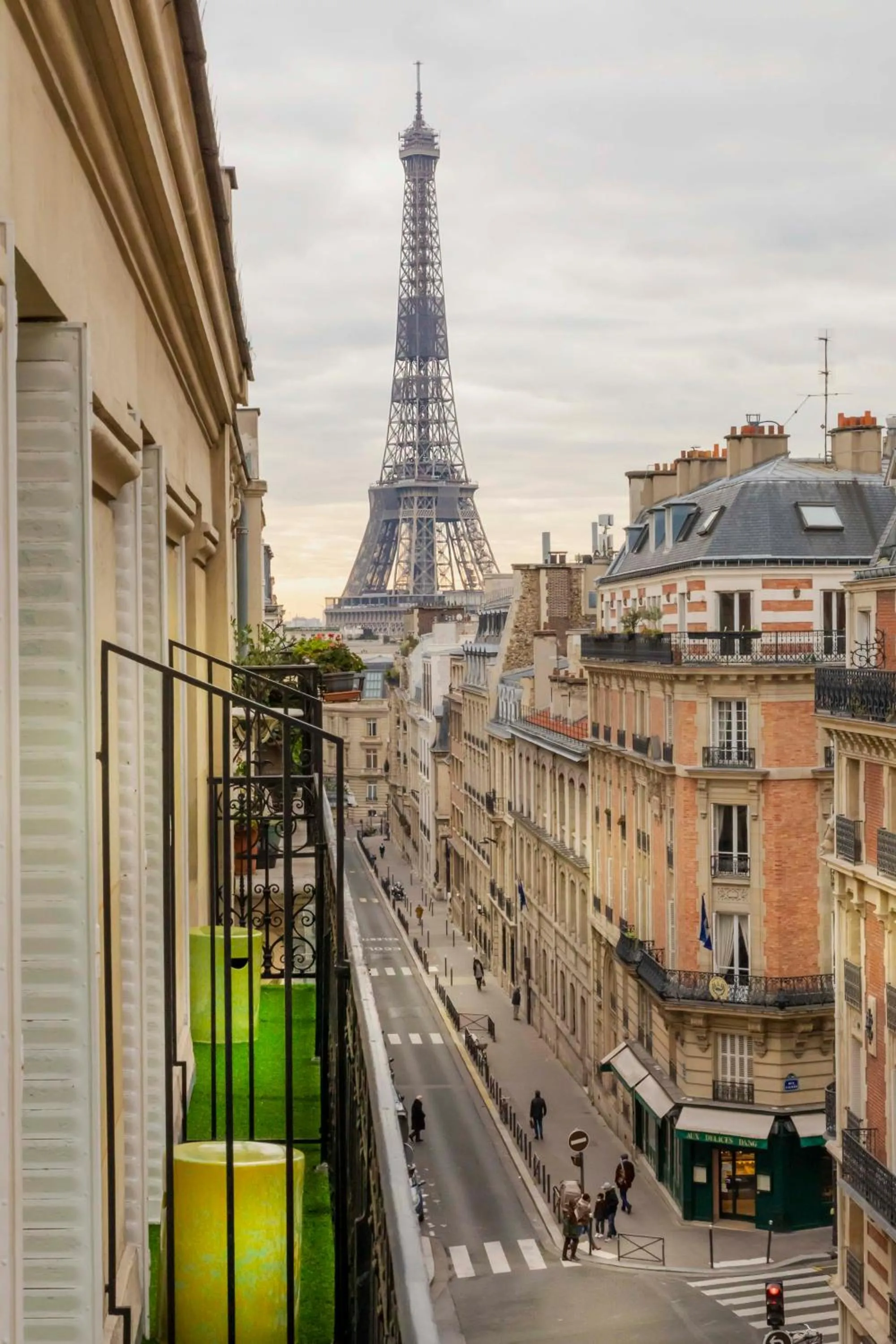 City view in Elysées Union