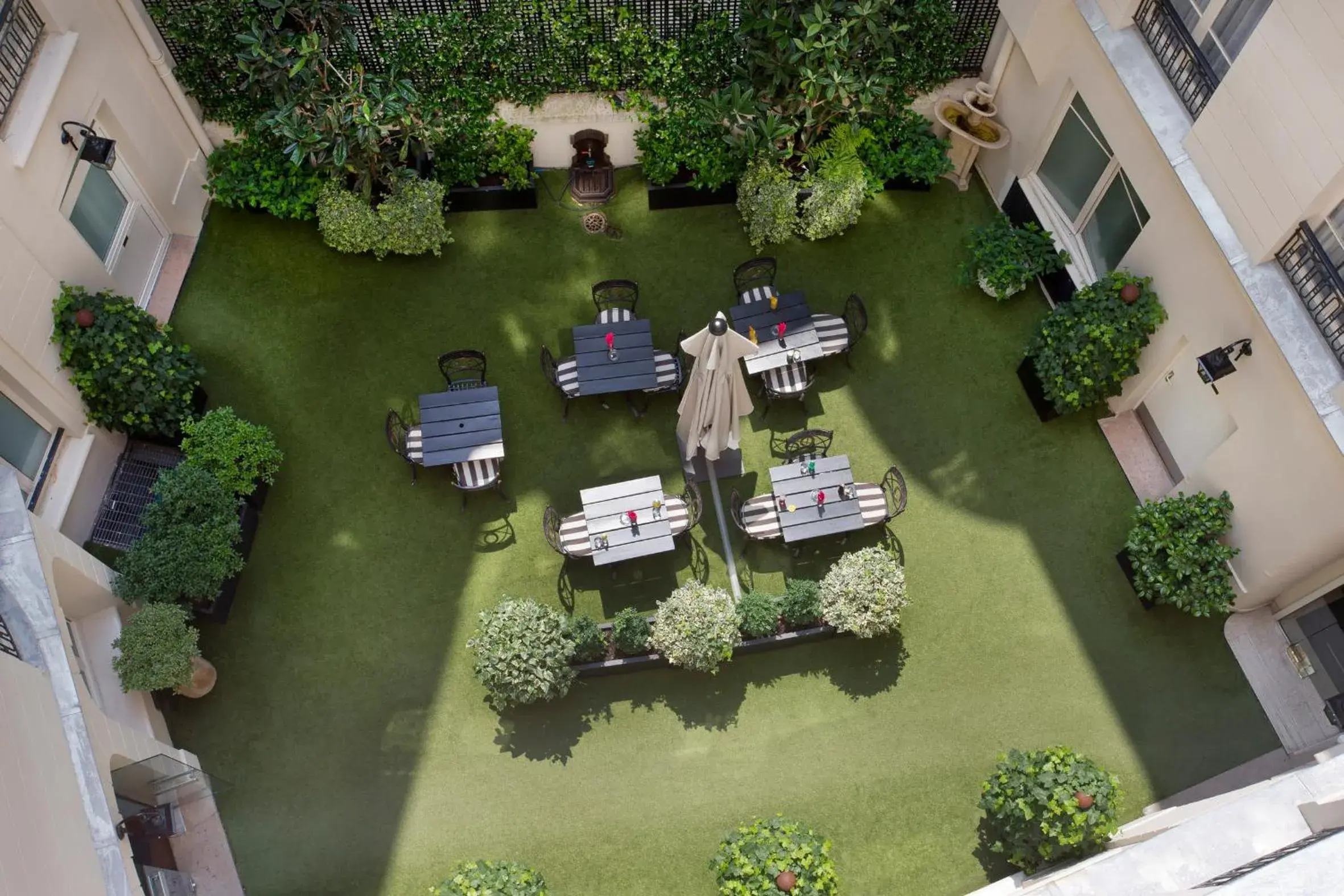 Bird's eye view in Elysées Union Bird's eye view in Elysées Union