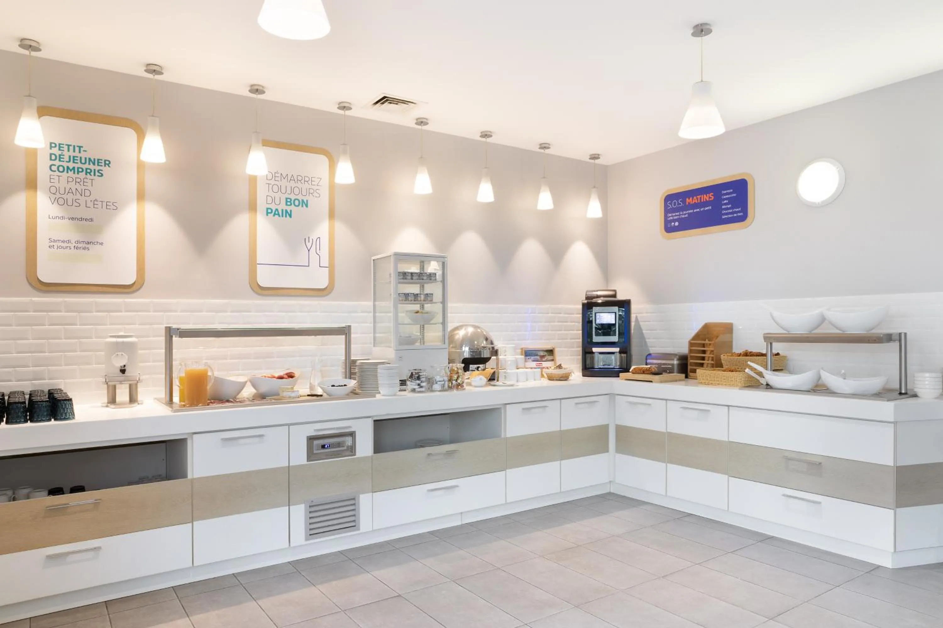 Buffet breakfast in Holiday Inn Express - Marseille Airport by IHG