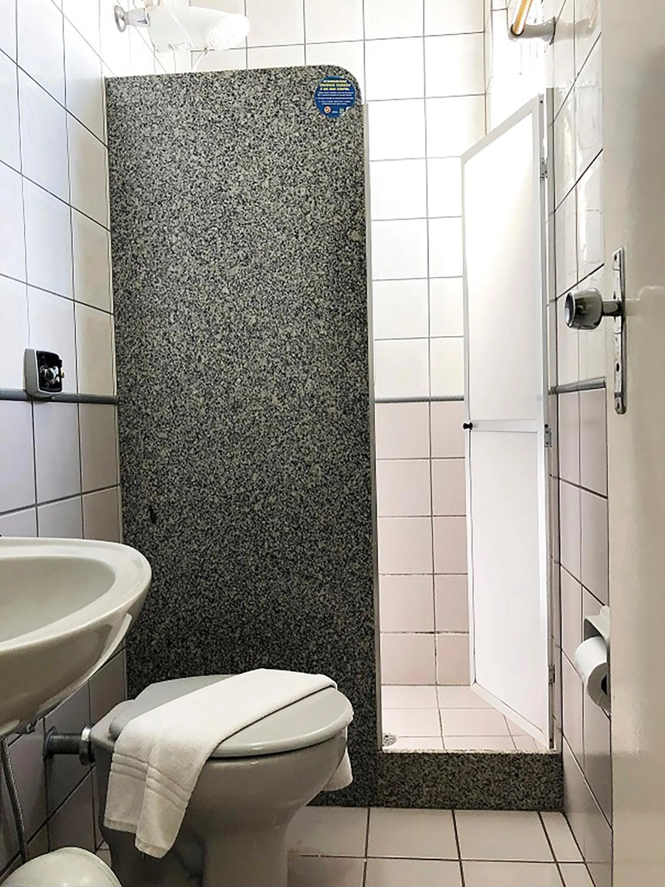 Bathroom in Hotel Serra das Águas