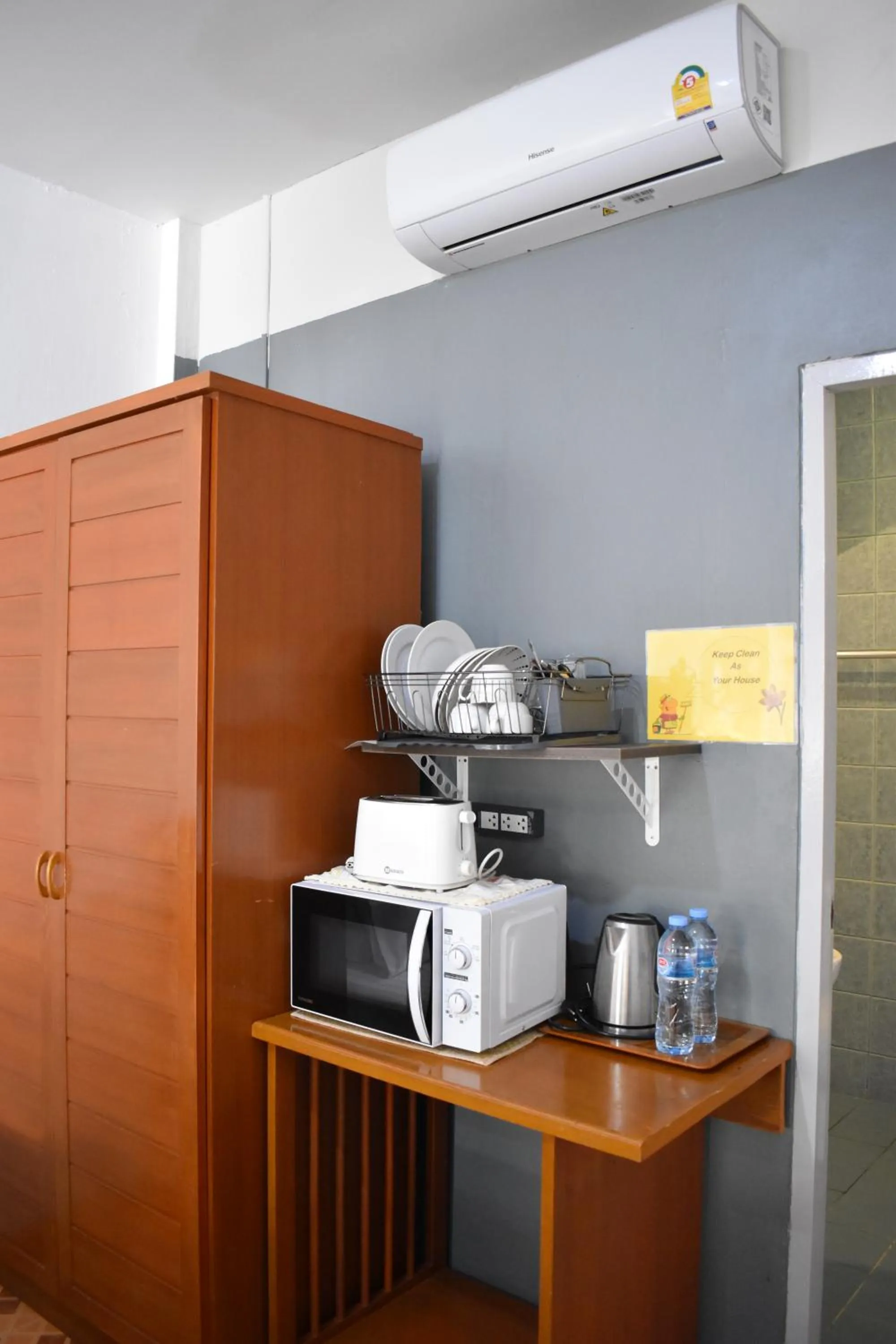 Coffee/tea facilities in Sala Bua Room