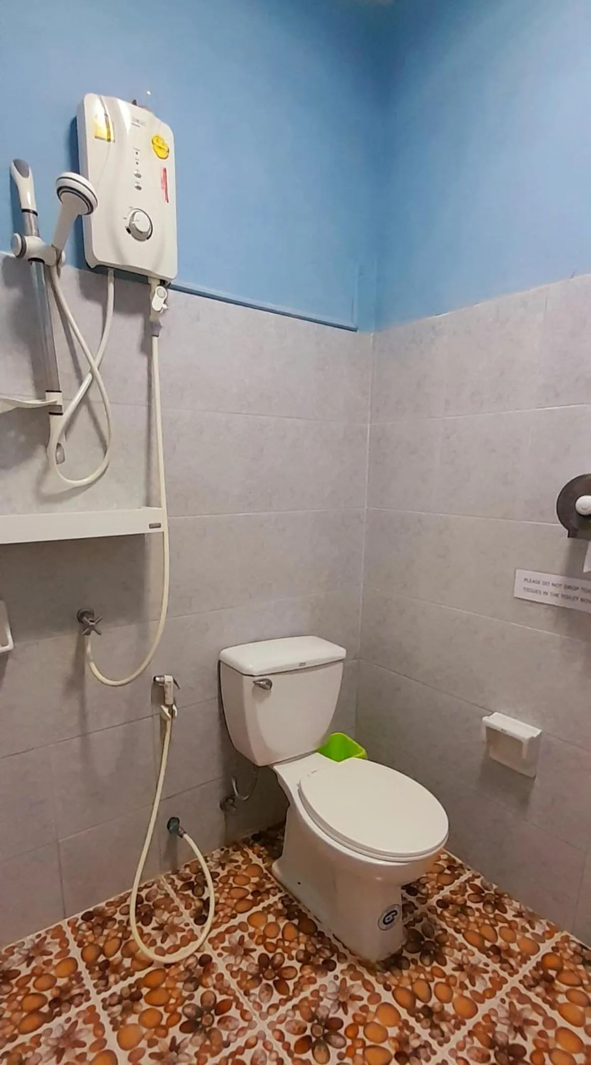 Toilet in Sala Bua Room