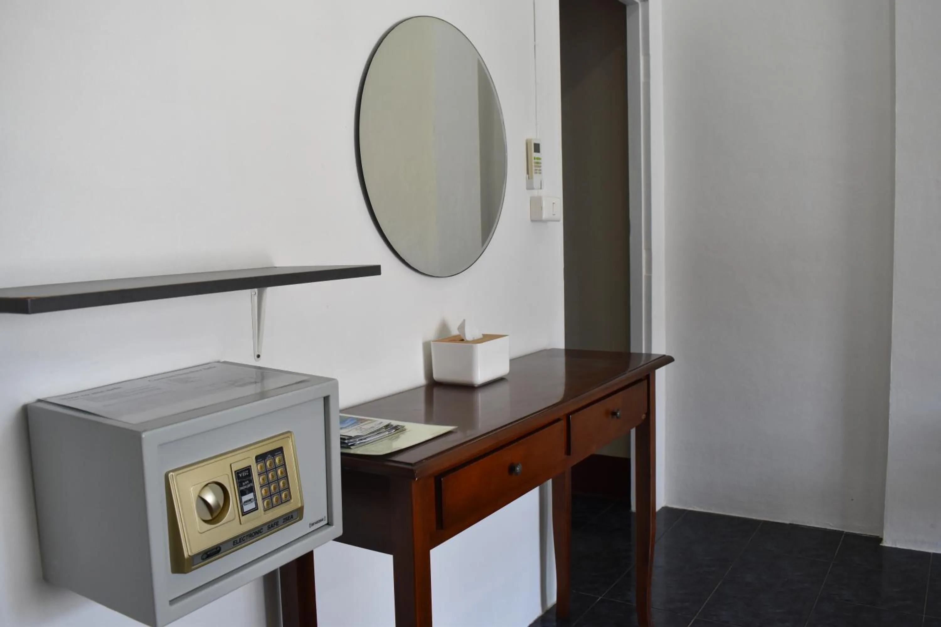 safe in Sala Bua Room