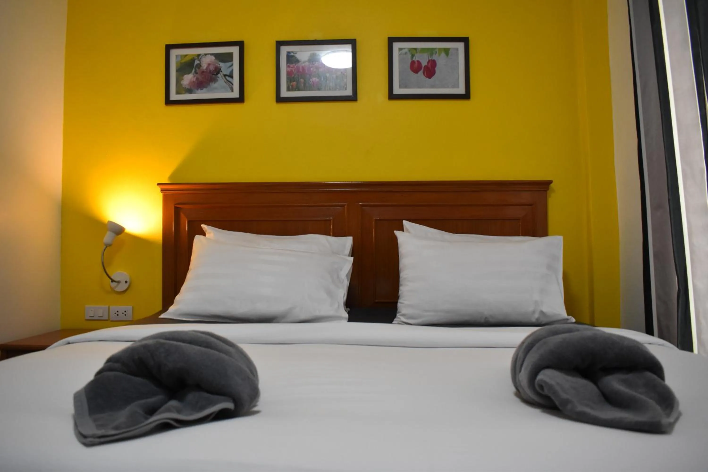 Bedroom, Bed in Sala Bua Room