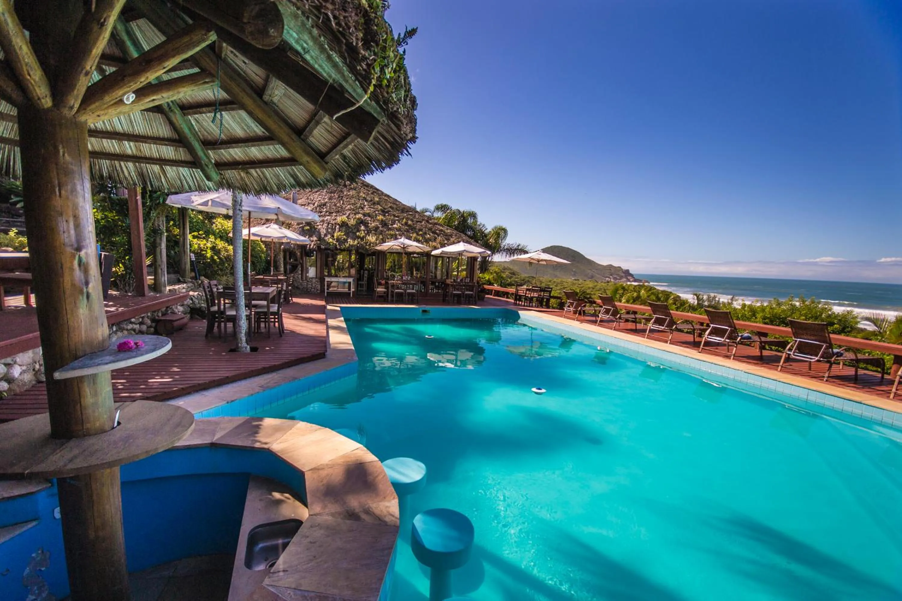 Swimming pool in Vida Sol e Mar Ecoresort