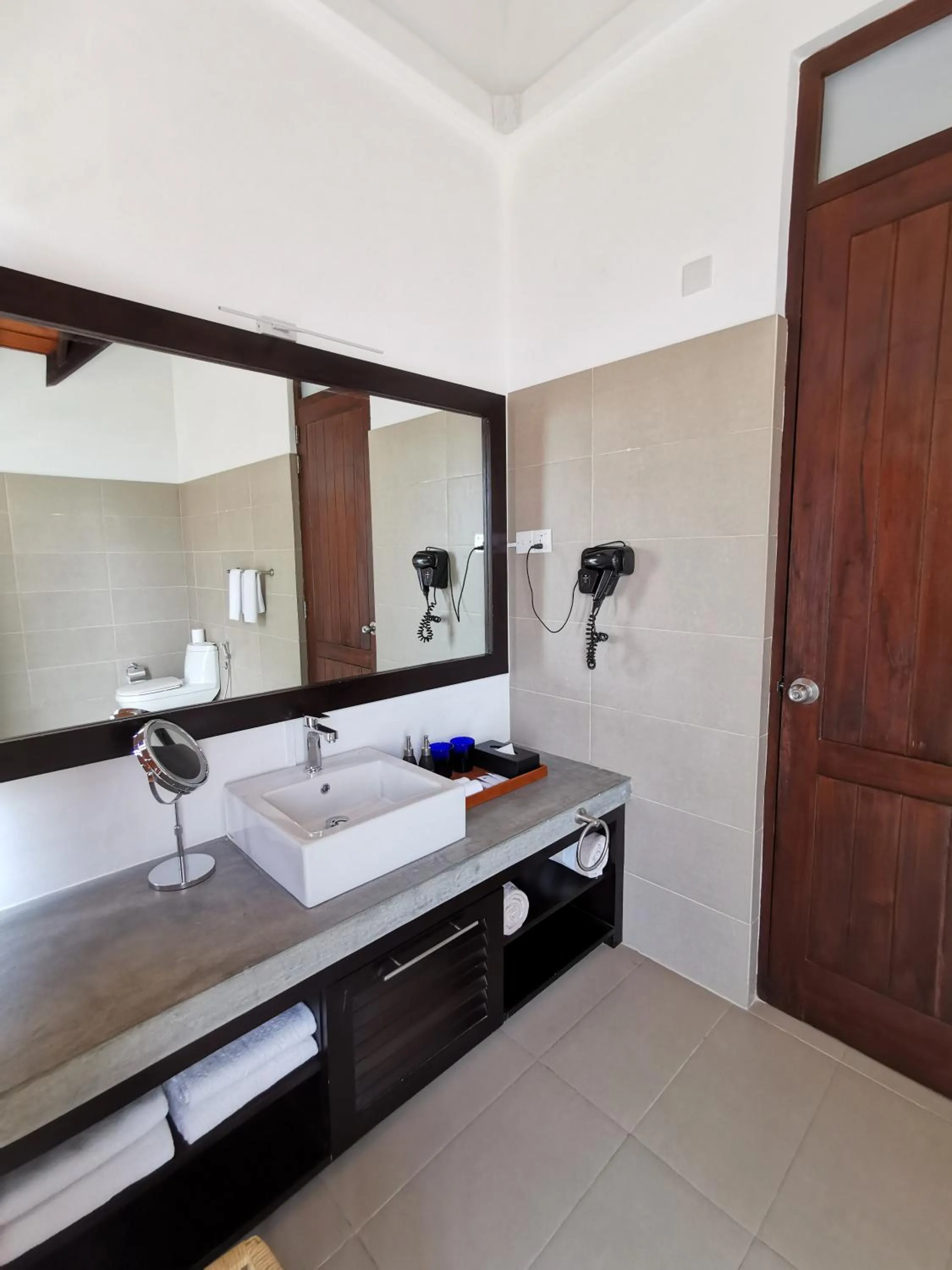 Bathroom in The Beach House by Reveal