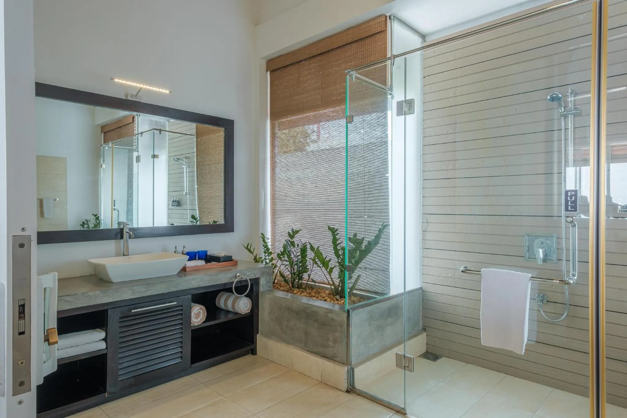 Bathroom in The Beach House by Reveal