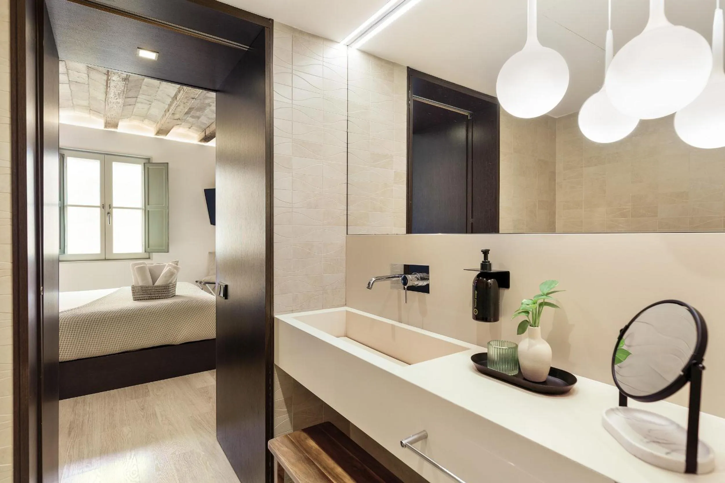 Bathroom in Ola Living Portaferrissa