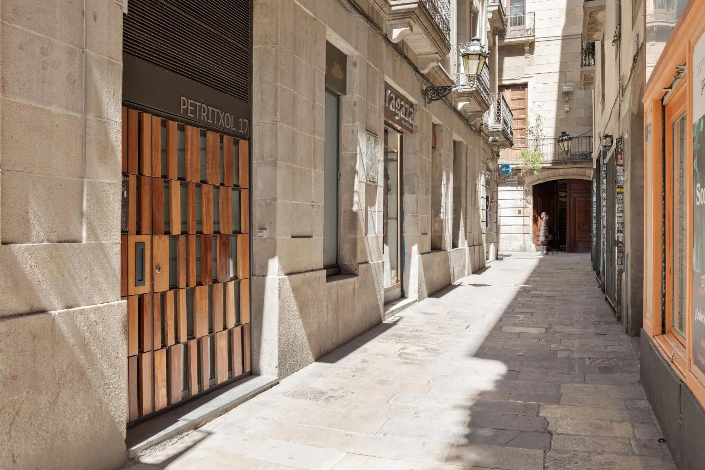 Property building in Ola Living Portaferrissa