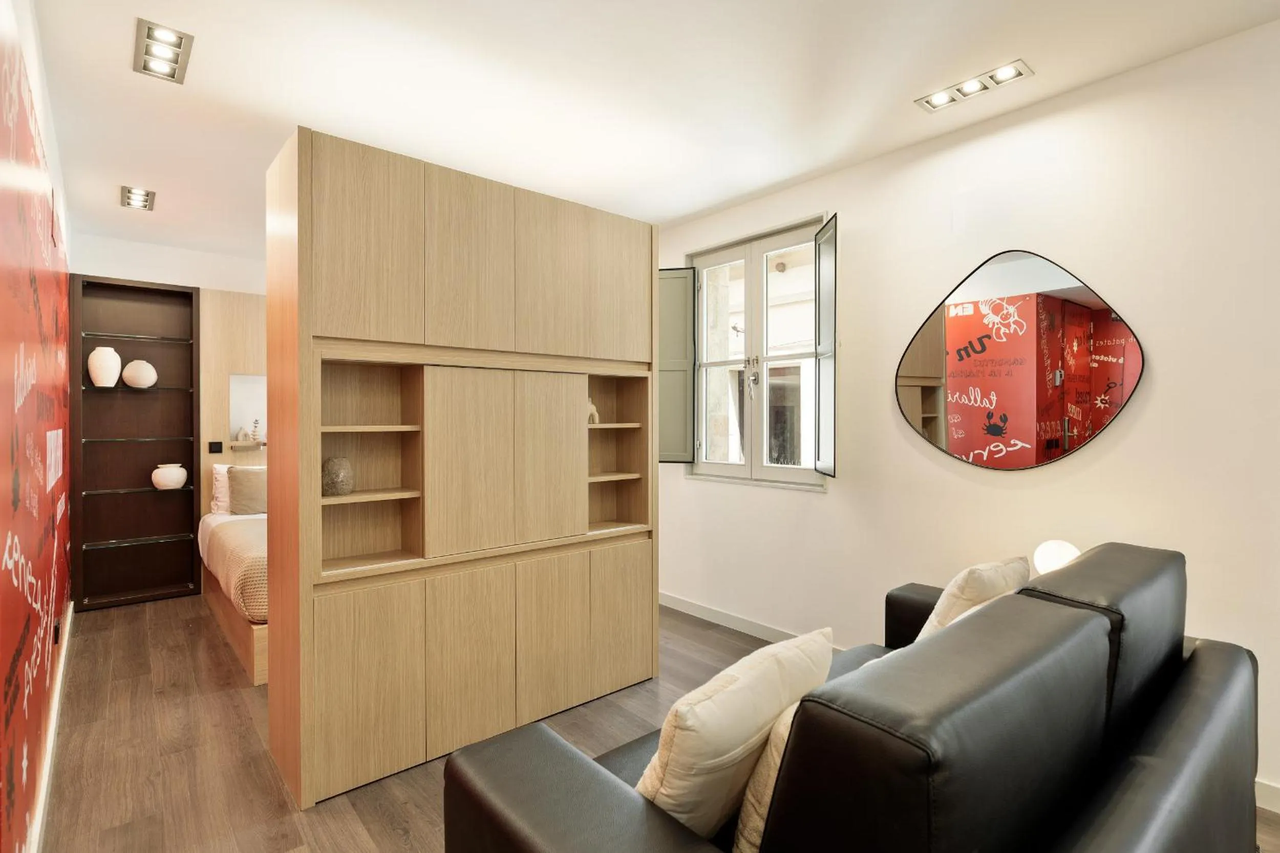 Communal lounge/ TV room in Ola Living Portaferrissa