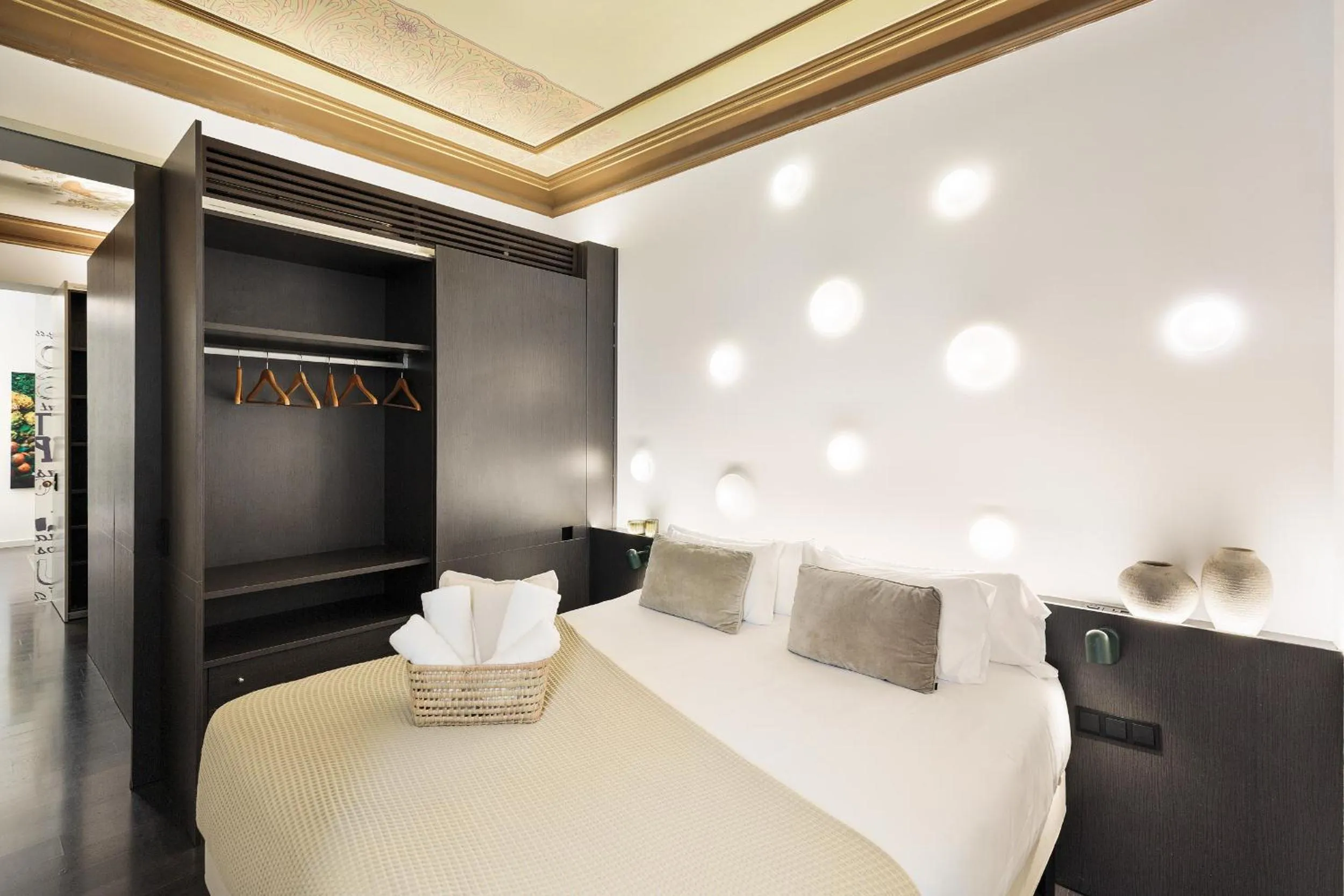 Bed in Ola Living Portaferrissa