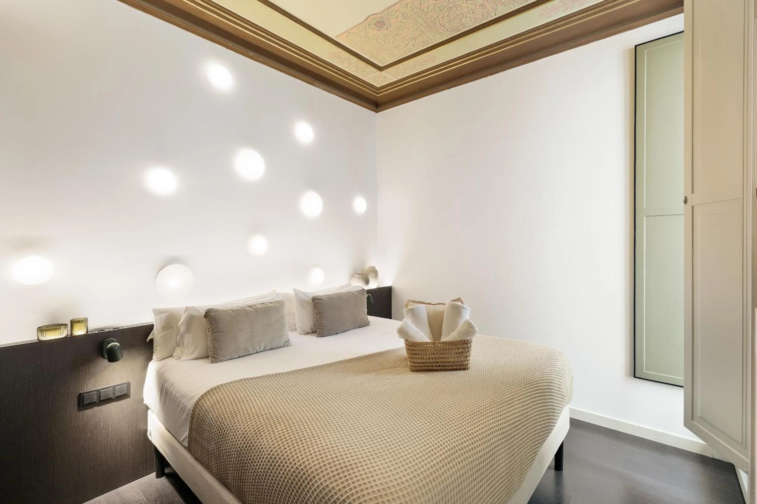 Bed in Ola Living Portaferrissa