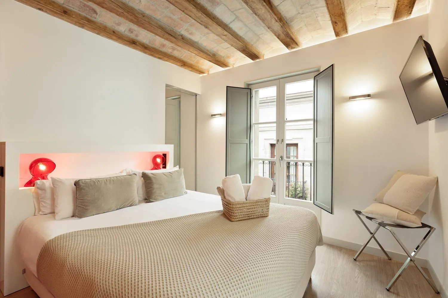 Bed in Ola Living Portaferrissa