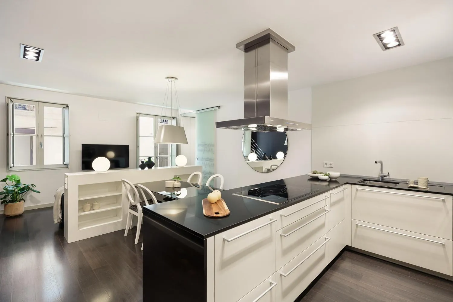 Kitchen or kitchenette in Ola Living Portaferrissa