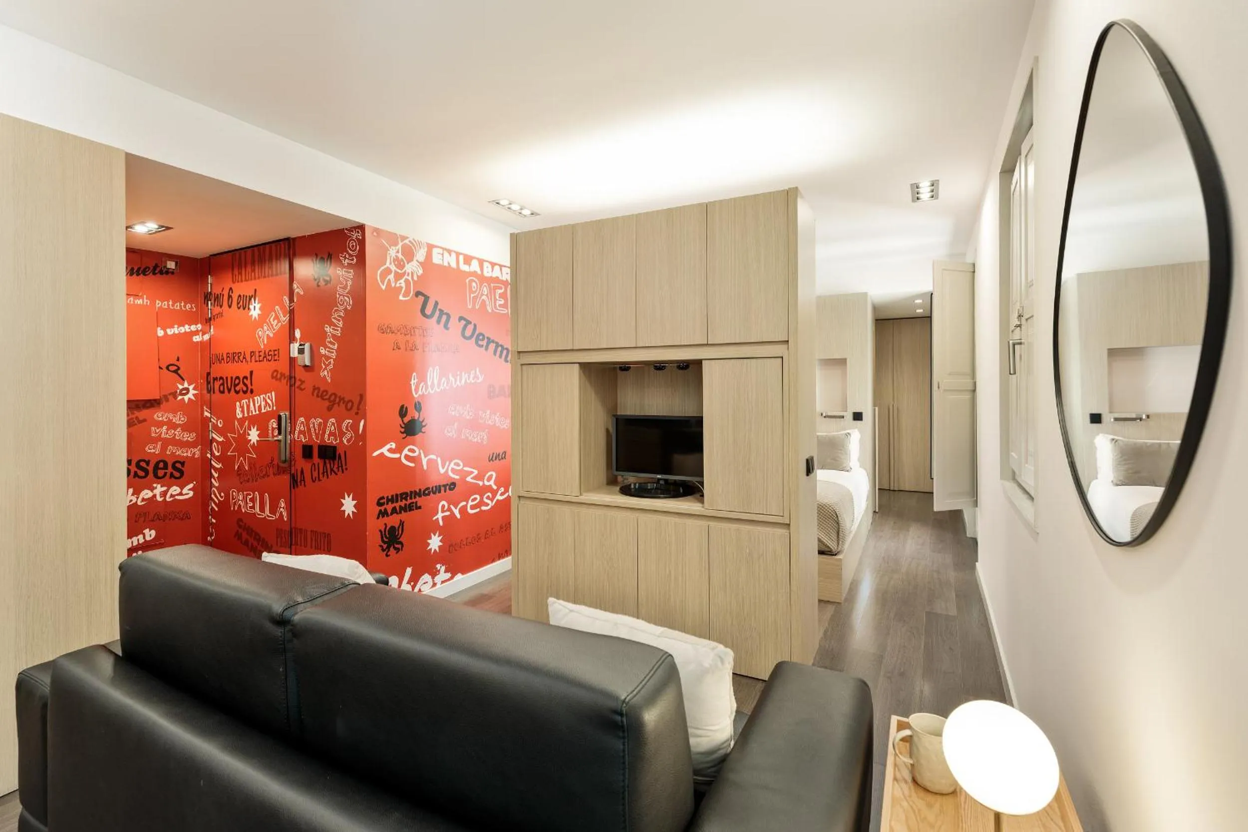 Communal lounge/ TV room in Ola Living Portaferrissa