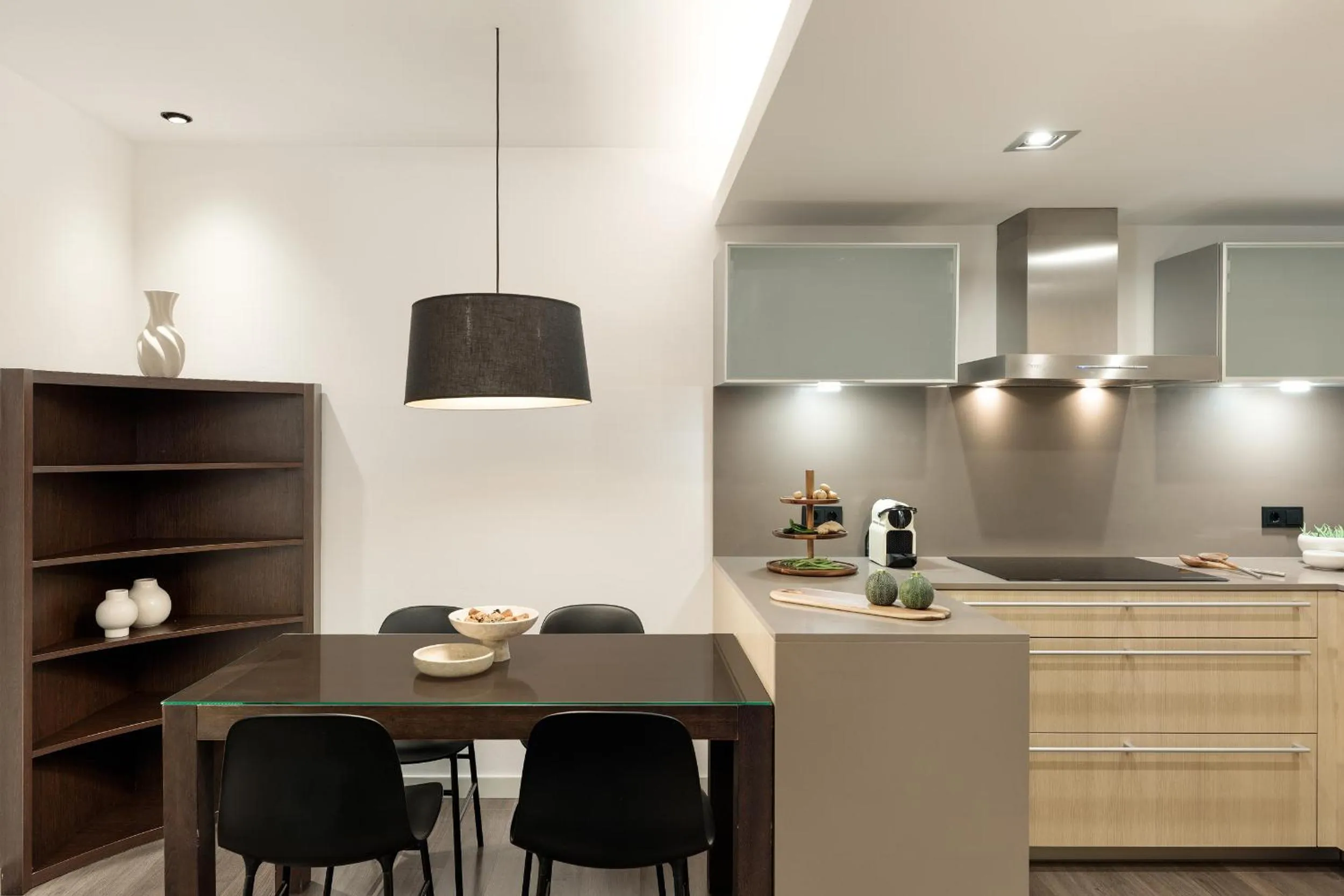 Dining area in Ola Living Portaferrissa