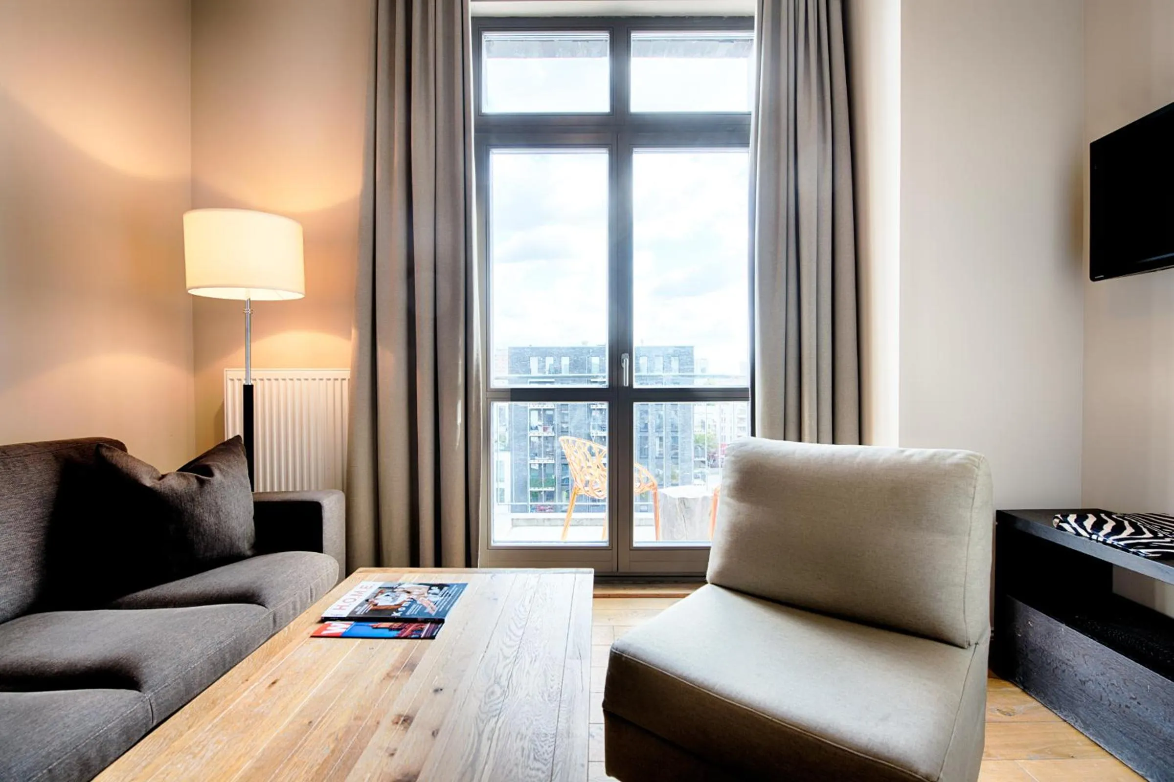 Living room in Mondrian Suites Berlin am Checkpoint Charlie