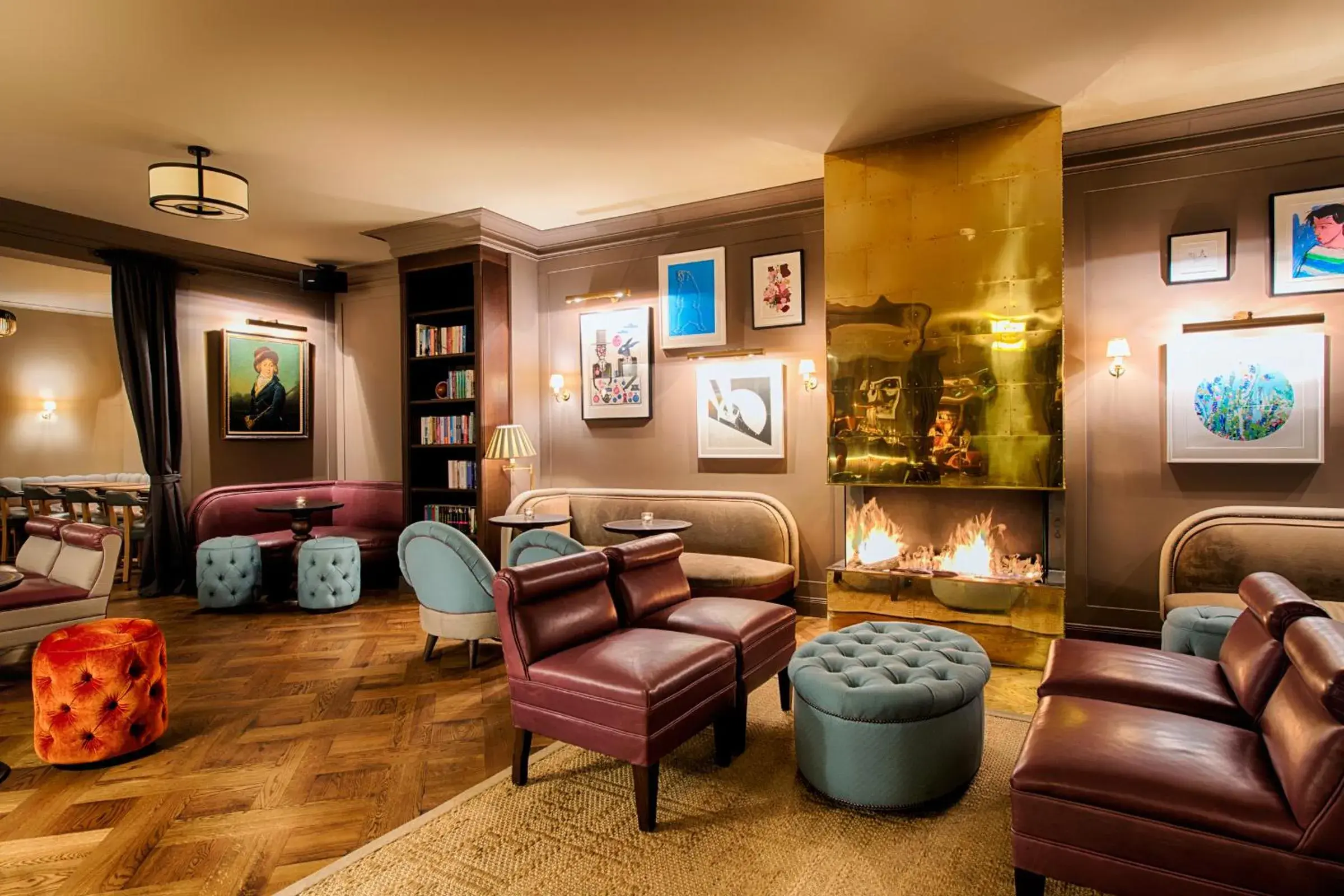 Lounge or bar in Mondrian Suites Berlin am Checkpoint Charlie Lounge or bar in Mondrian Suites Berlin am Checkpoint Charlie