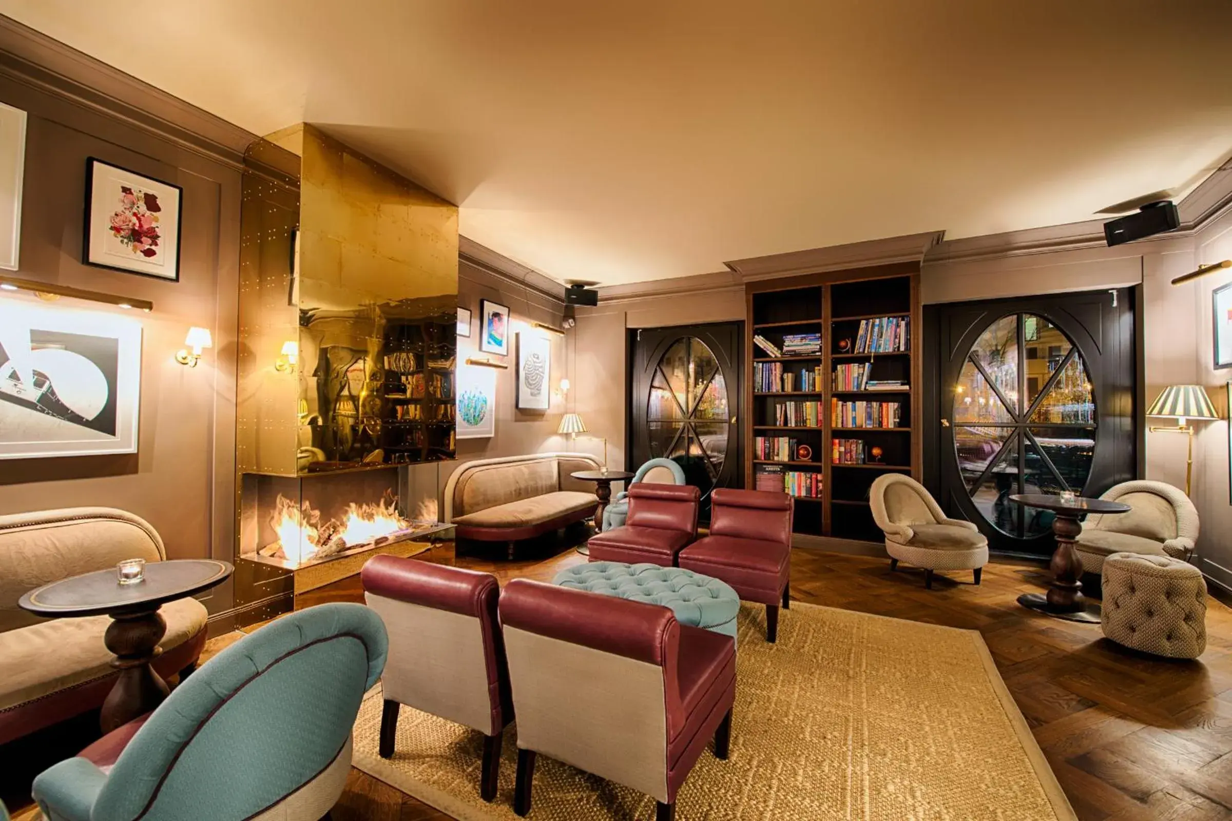 Lounge or bar in Mondrian Suites Berlin am Checkpoint Charlie Lounge or bar in Mondrian Suites Berlin am Checkpoint Charlie