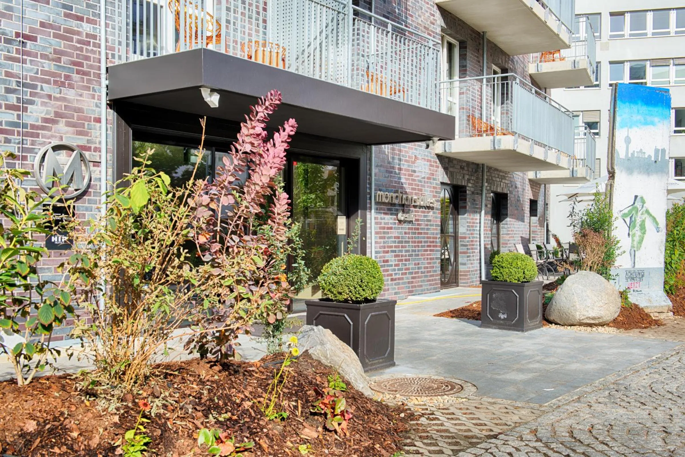 Facade/entrance in Mondrian Suites Berlin am Checkpoint Charlie