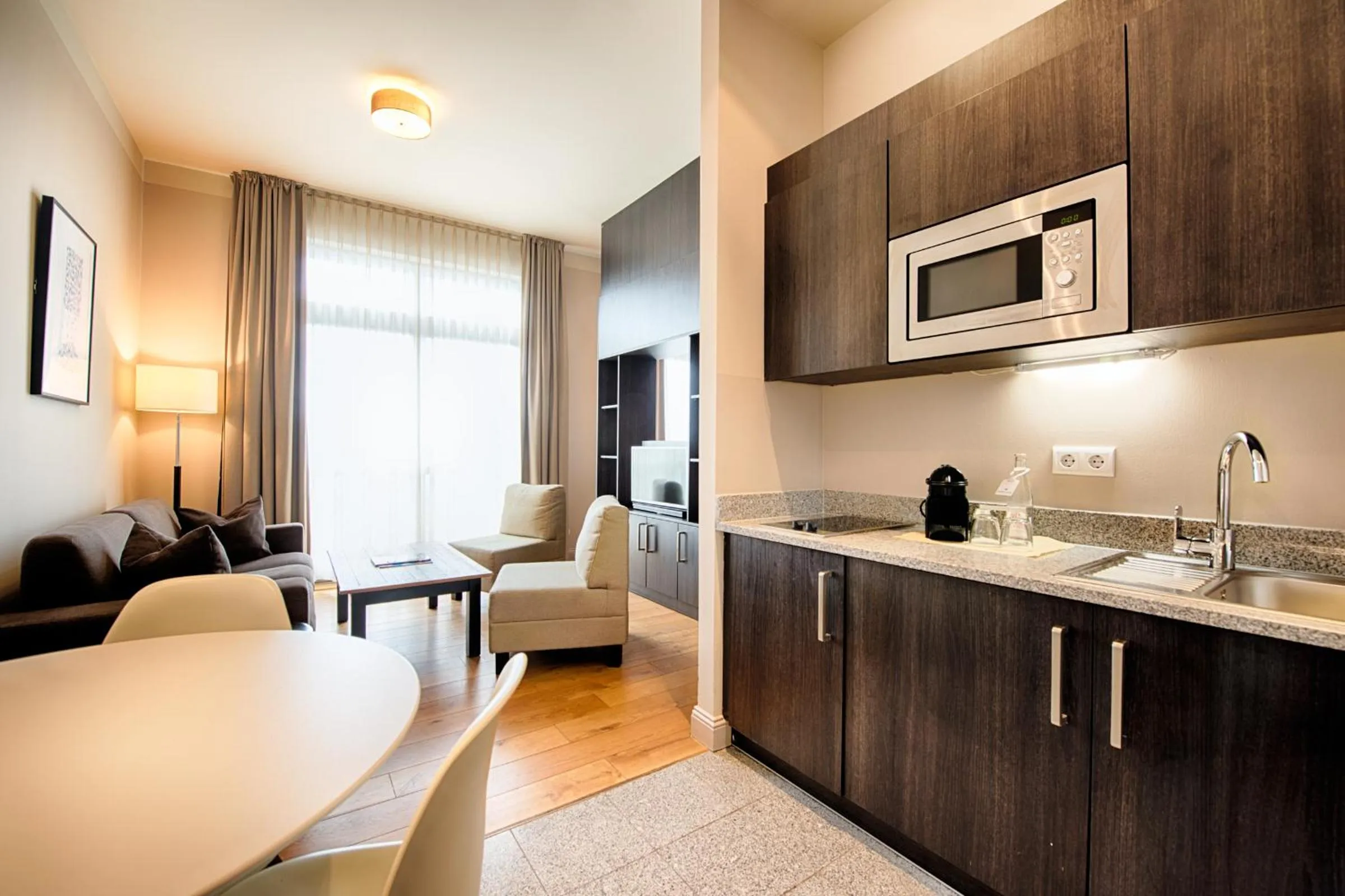 Coffee/tea facilities in Mondrian Suites Berlin am Checkpoint Charlie