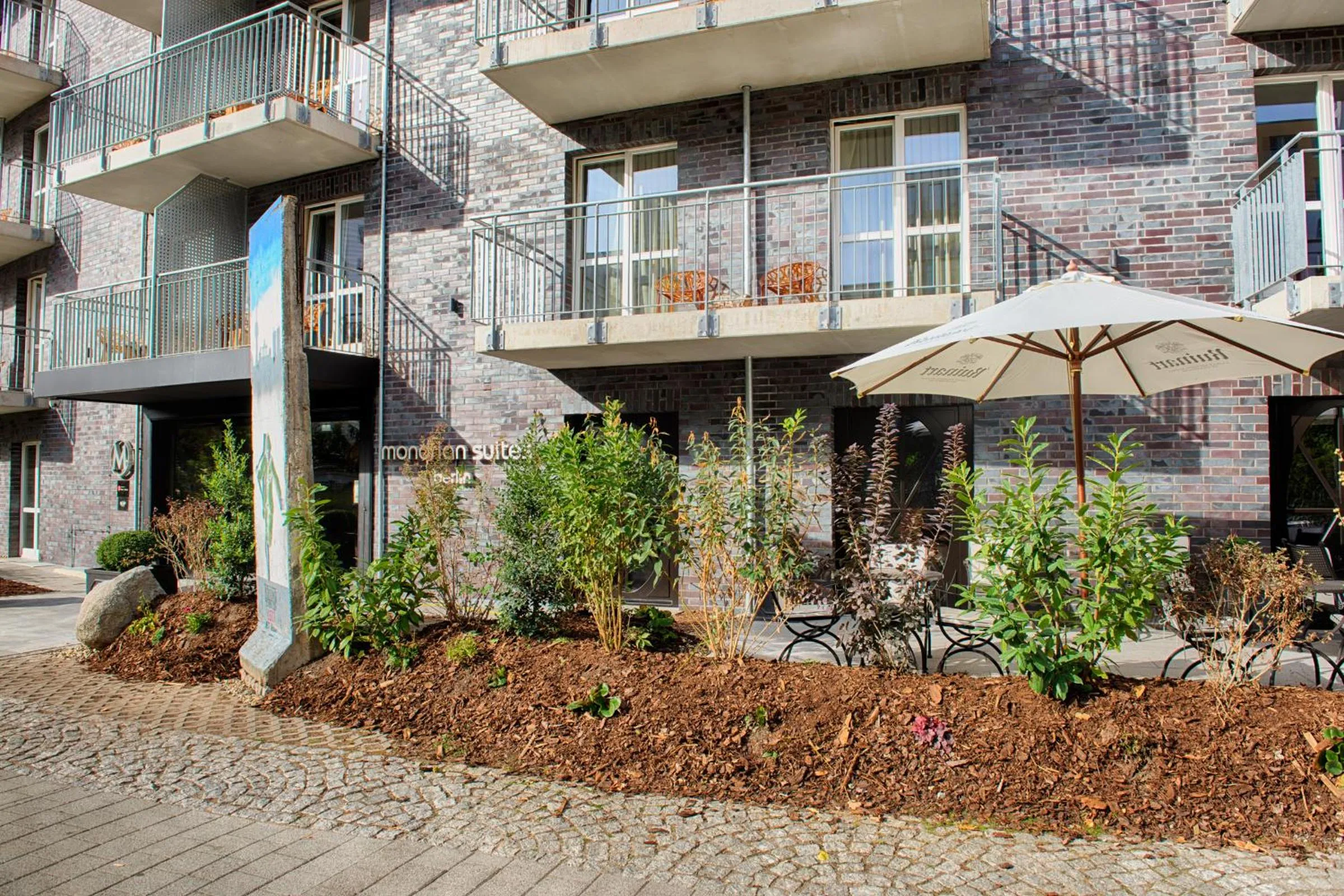 Facade/entrance in Mondrian Suites Berlin am Checkpoint Charlie