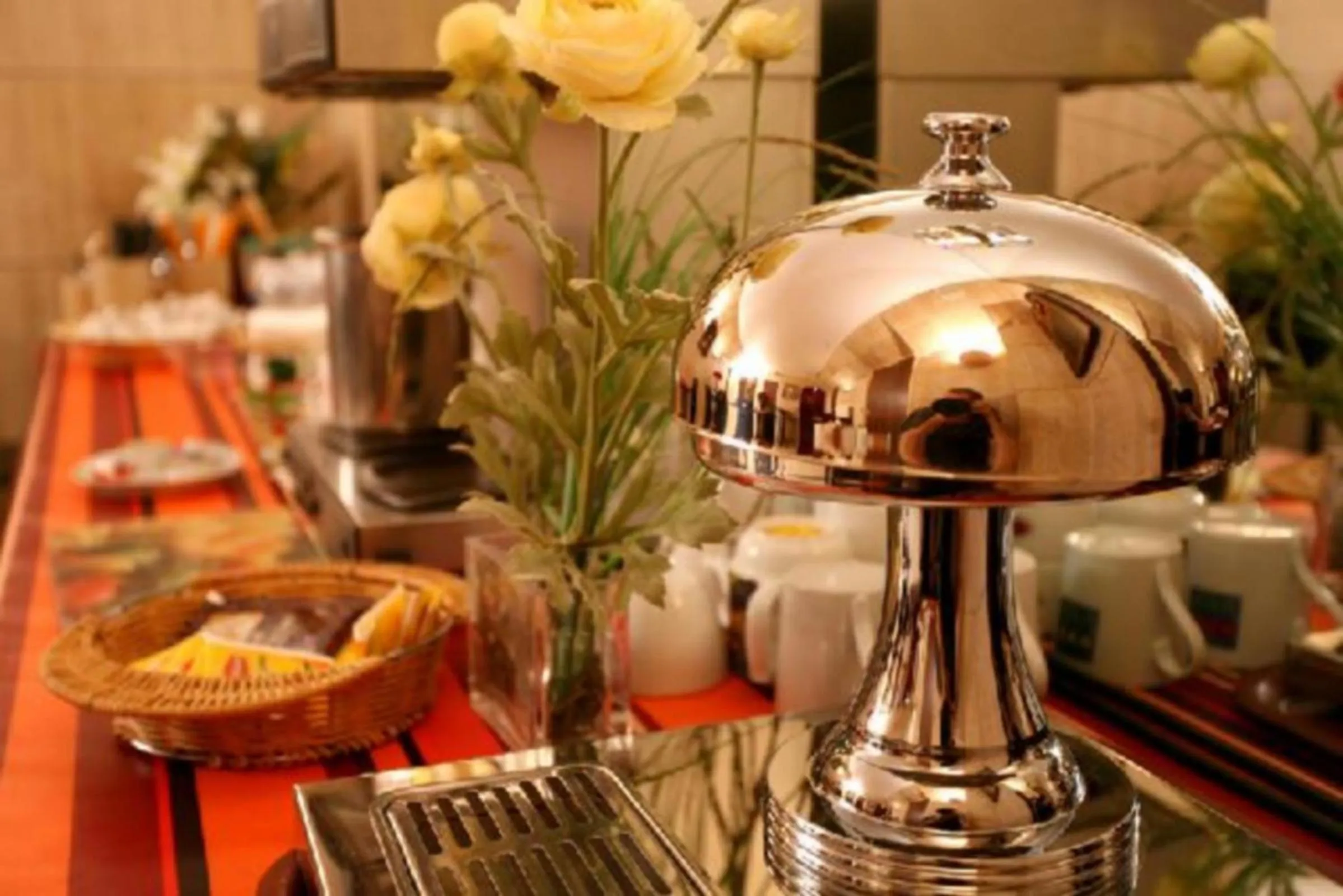 Restaurant/places to eat in Hôtel de l'Alma by Malone