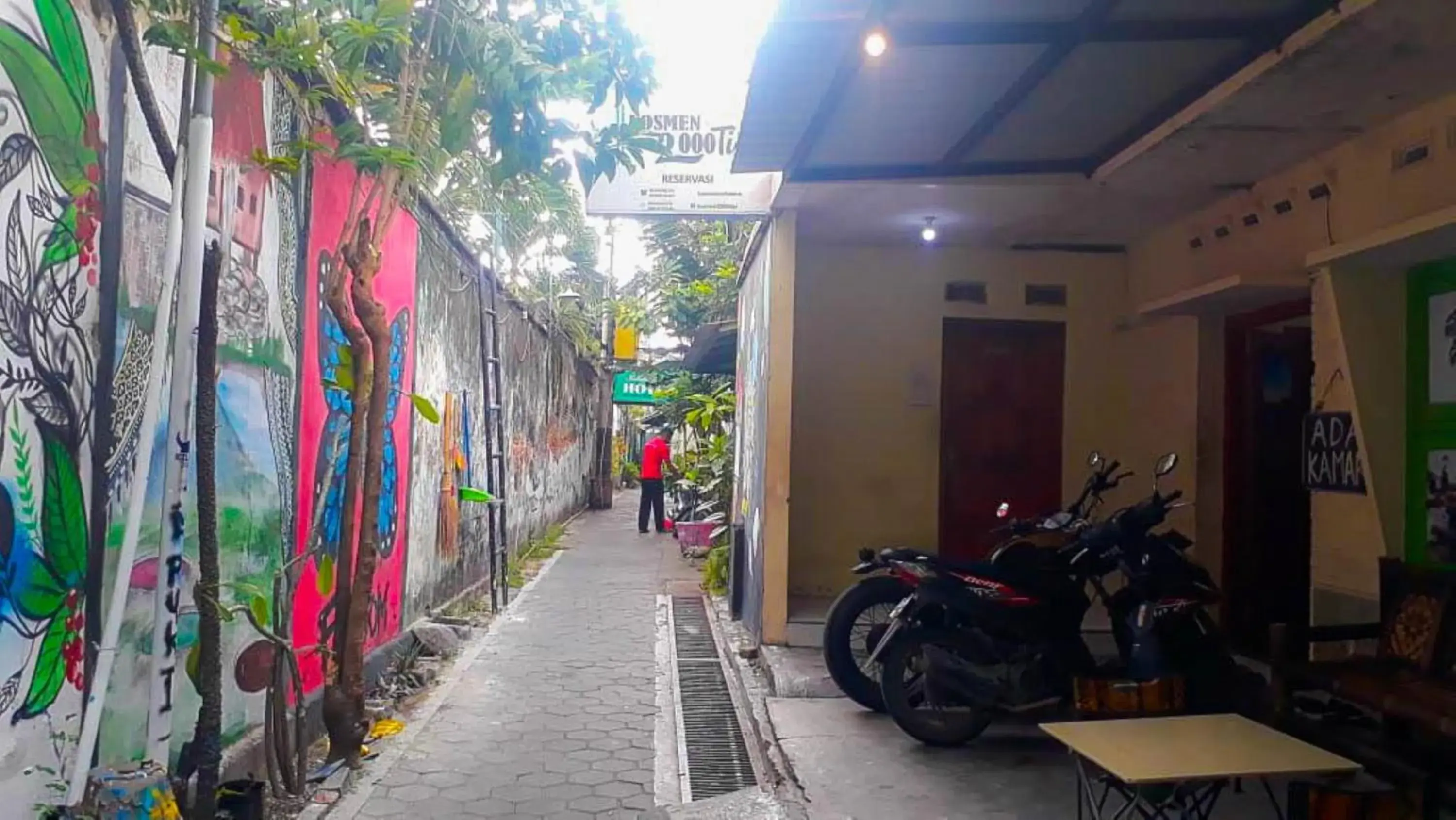 Property building in Losmen 2000 Tiga Property building in Losmen 2000 Tiga