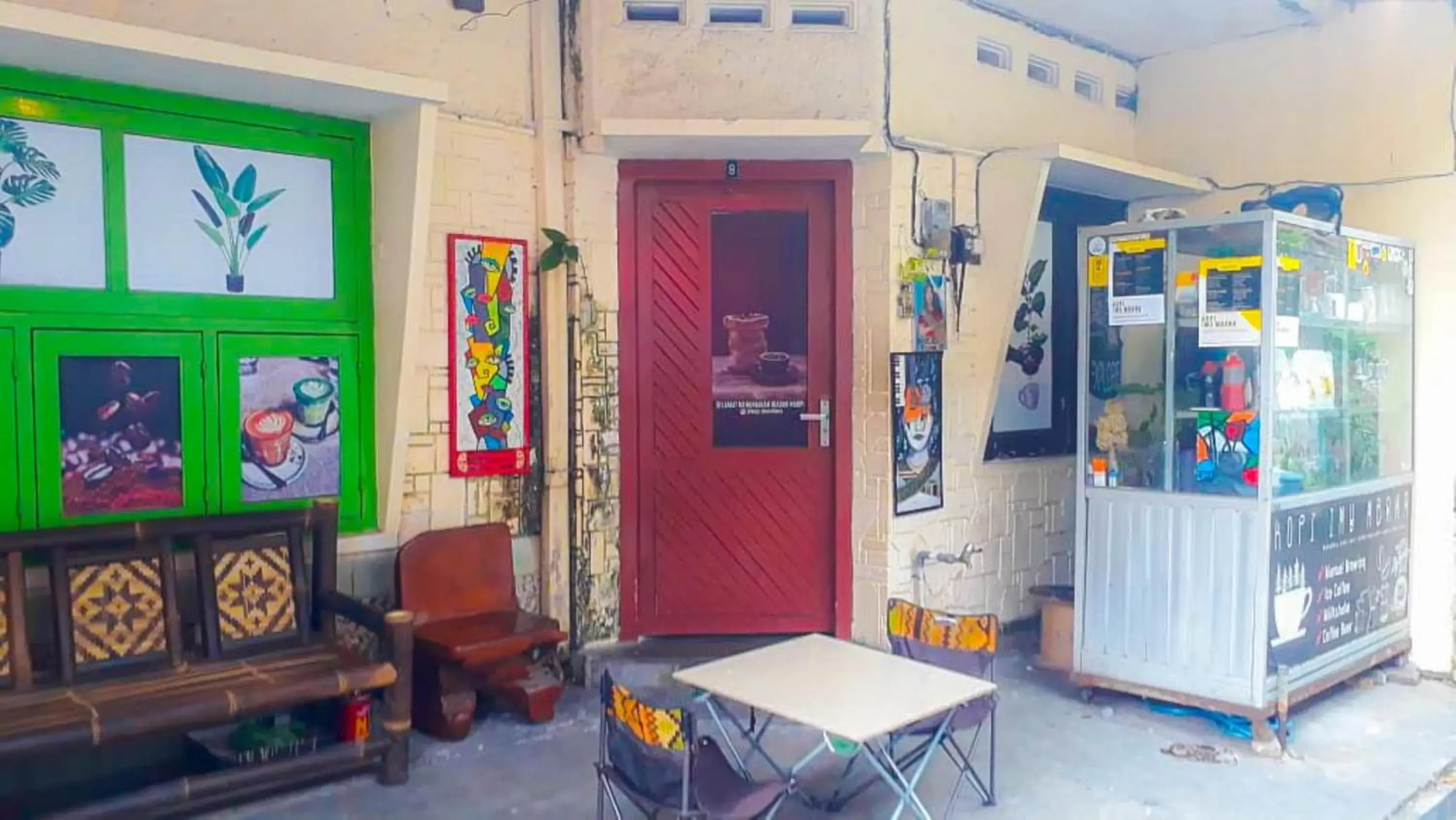 Property building in Losmen 2000 Tiga Property building in Losmen 2000 Tiga