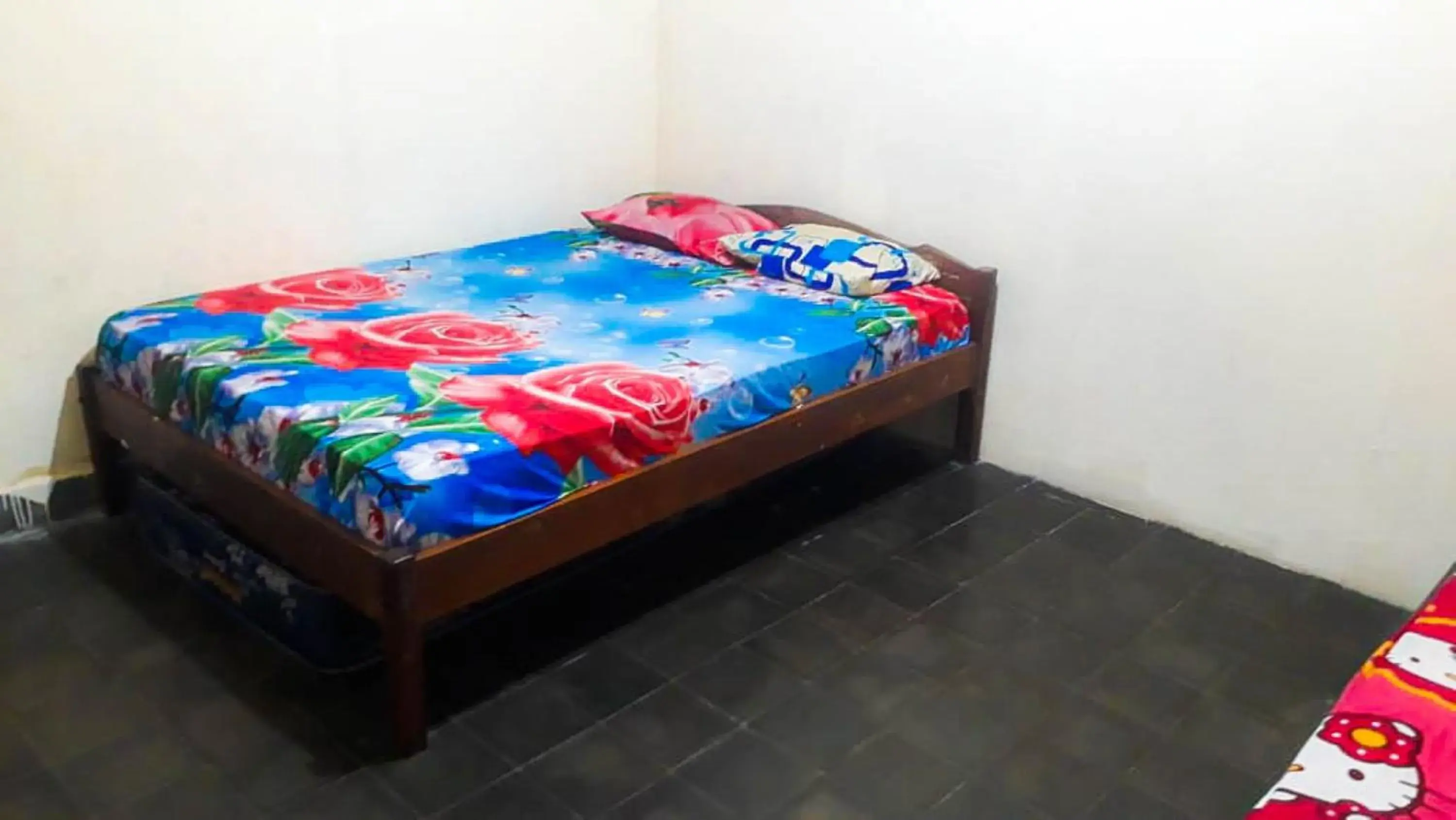 Bedroom, Bed in Losmen 2000 Tiga Bedroom, Bed in Losmen 2000 Tiga