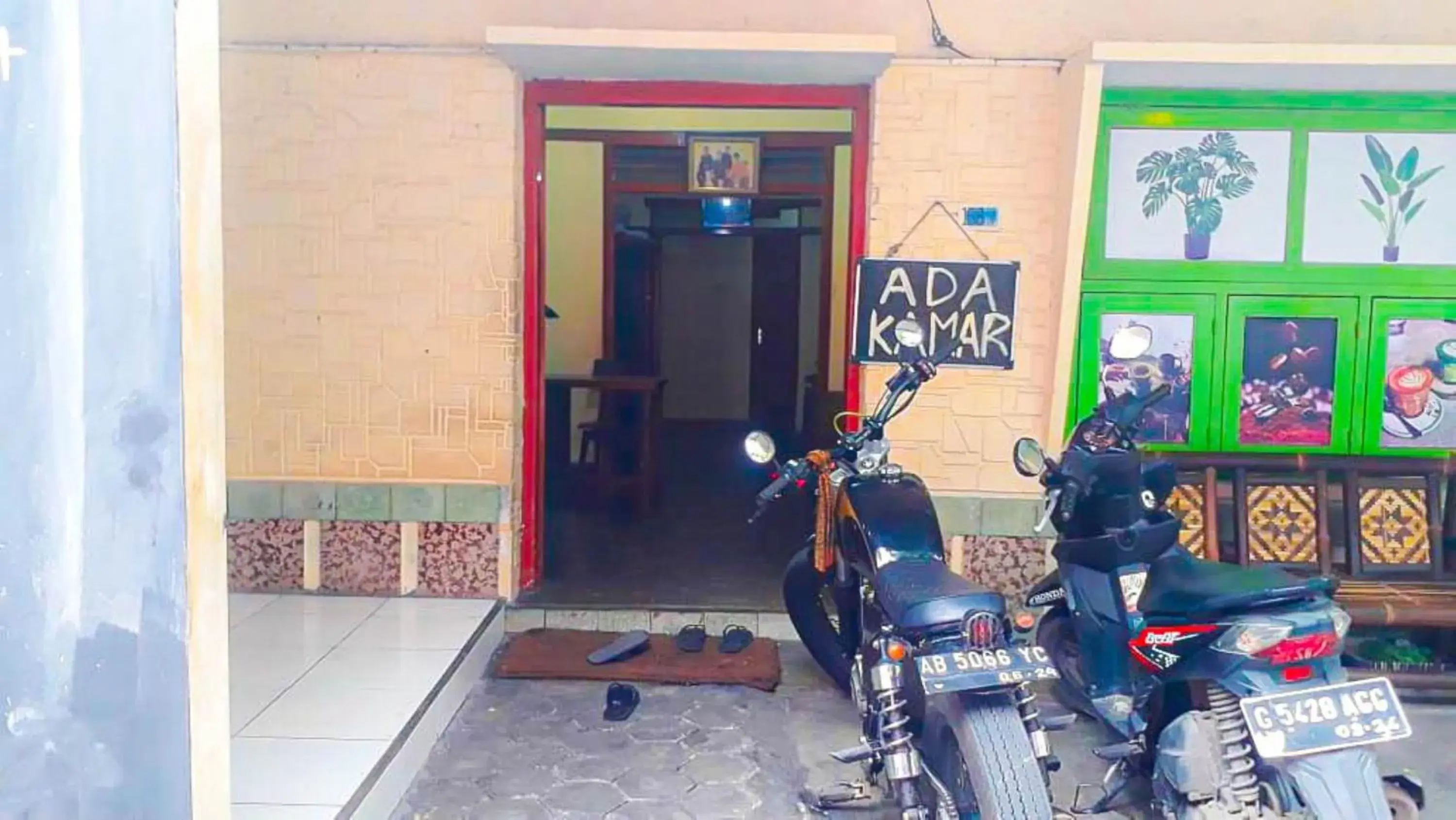 Property building in Losmen 2000 Tiga Property building in Losmen 2000 Tiga