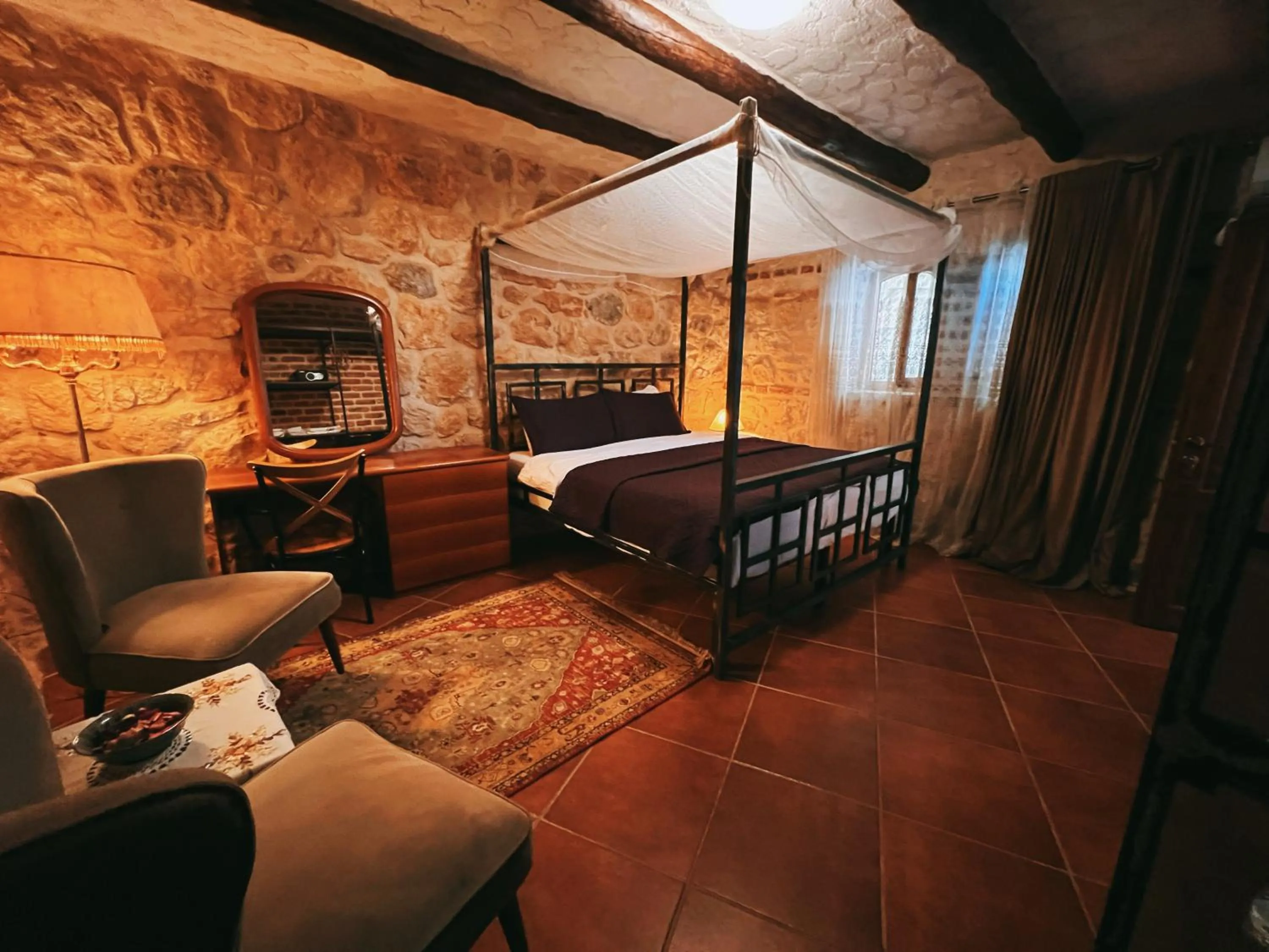 Bedroom, Bed in Chateau Fasel