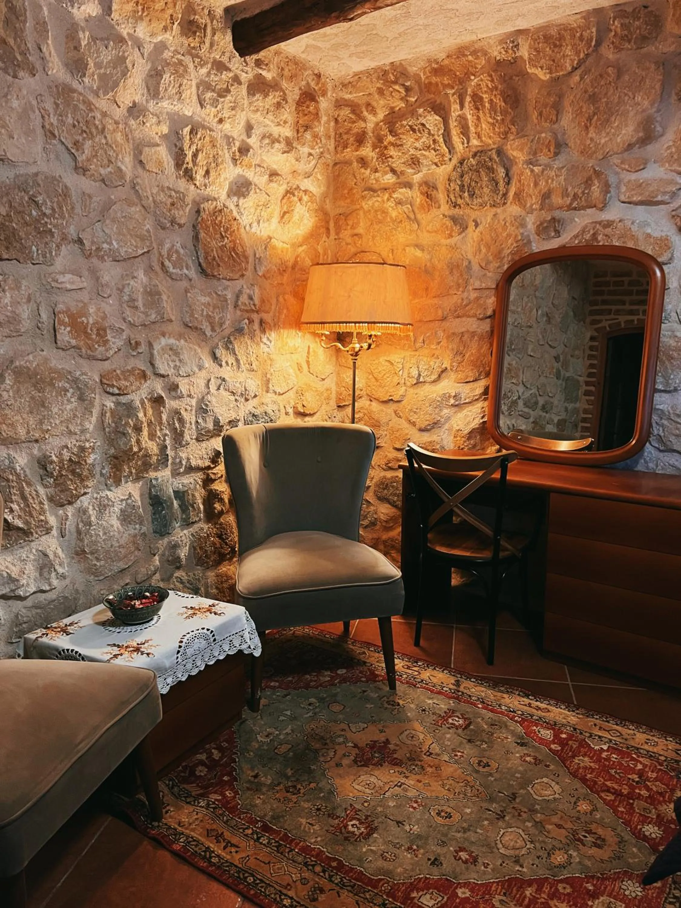 Seating area in Chateau Fasel