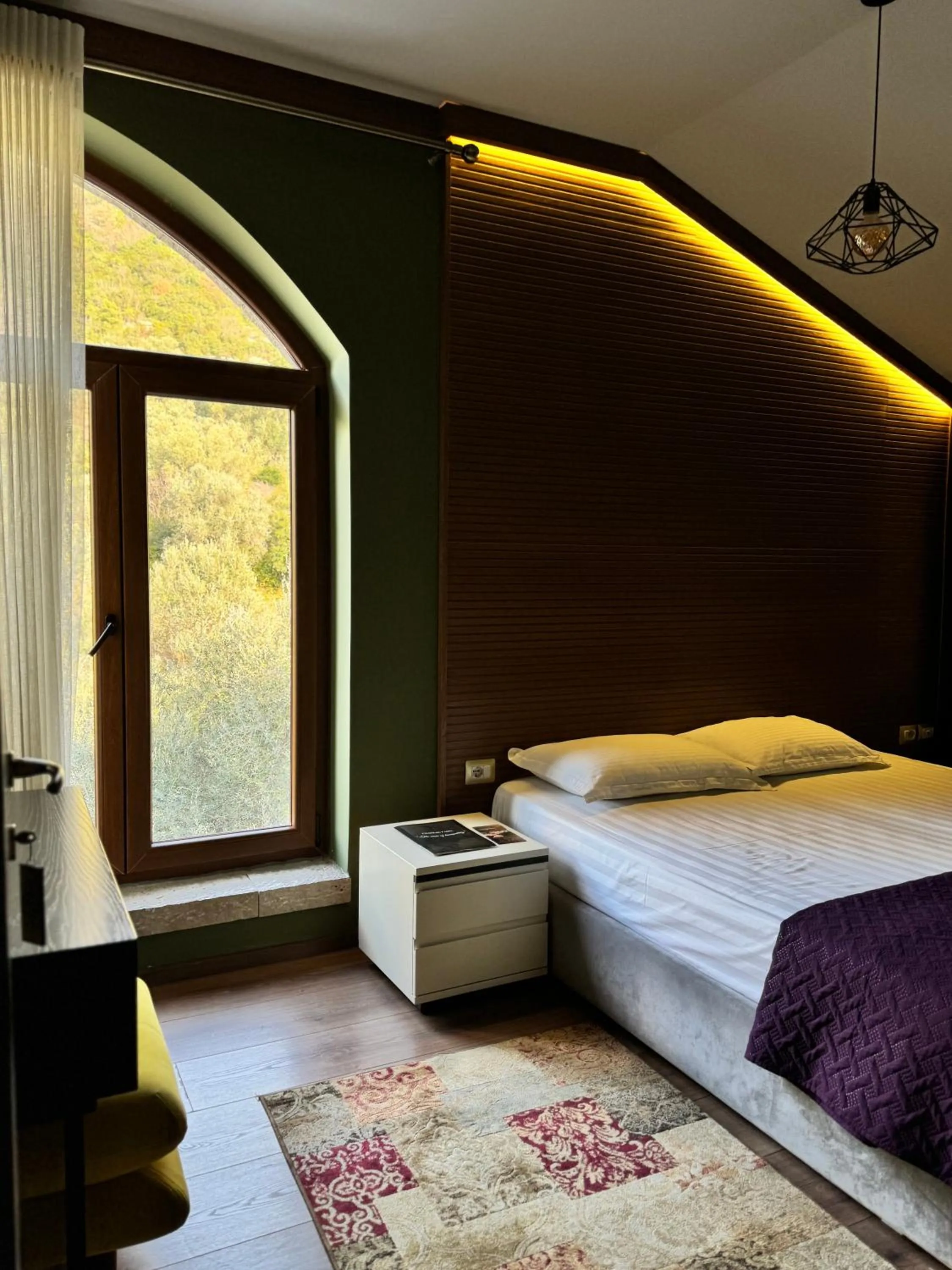 Bedroom, Bed in Chateau Fasel