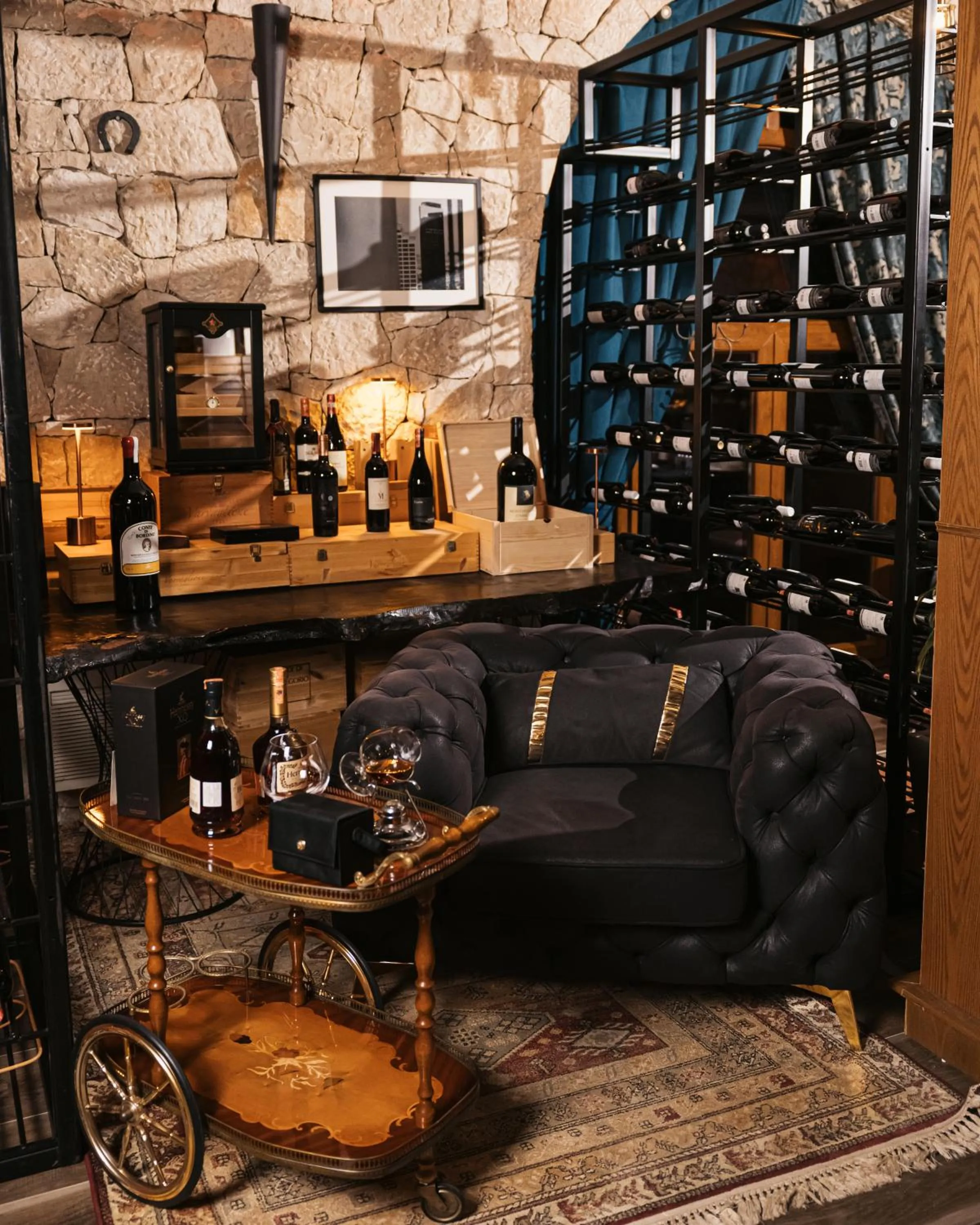 Lounge or bar in Chateau Fasel