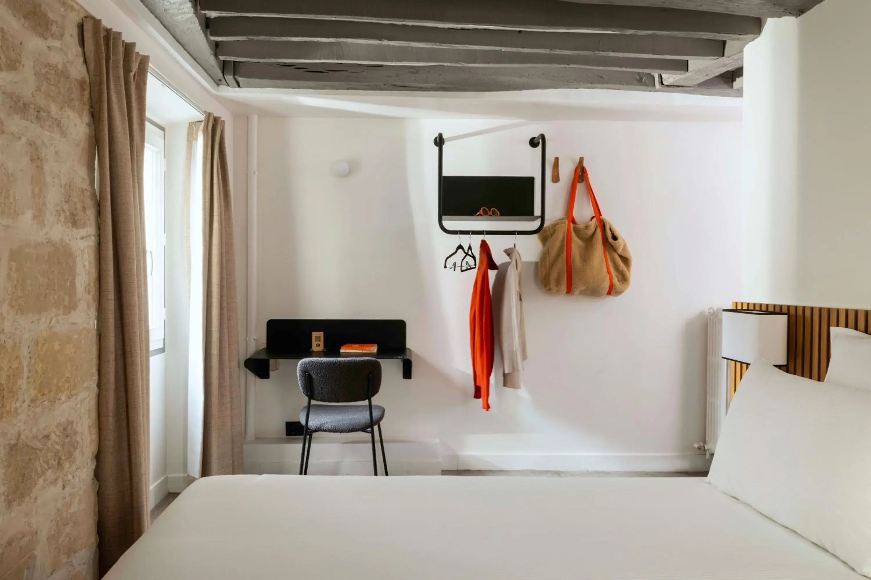 Superior Double Room in Korner Louvre Superior Double Room in Korner Louvre