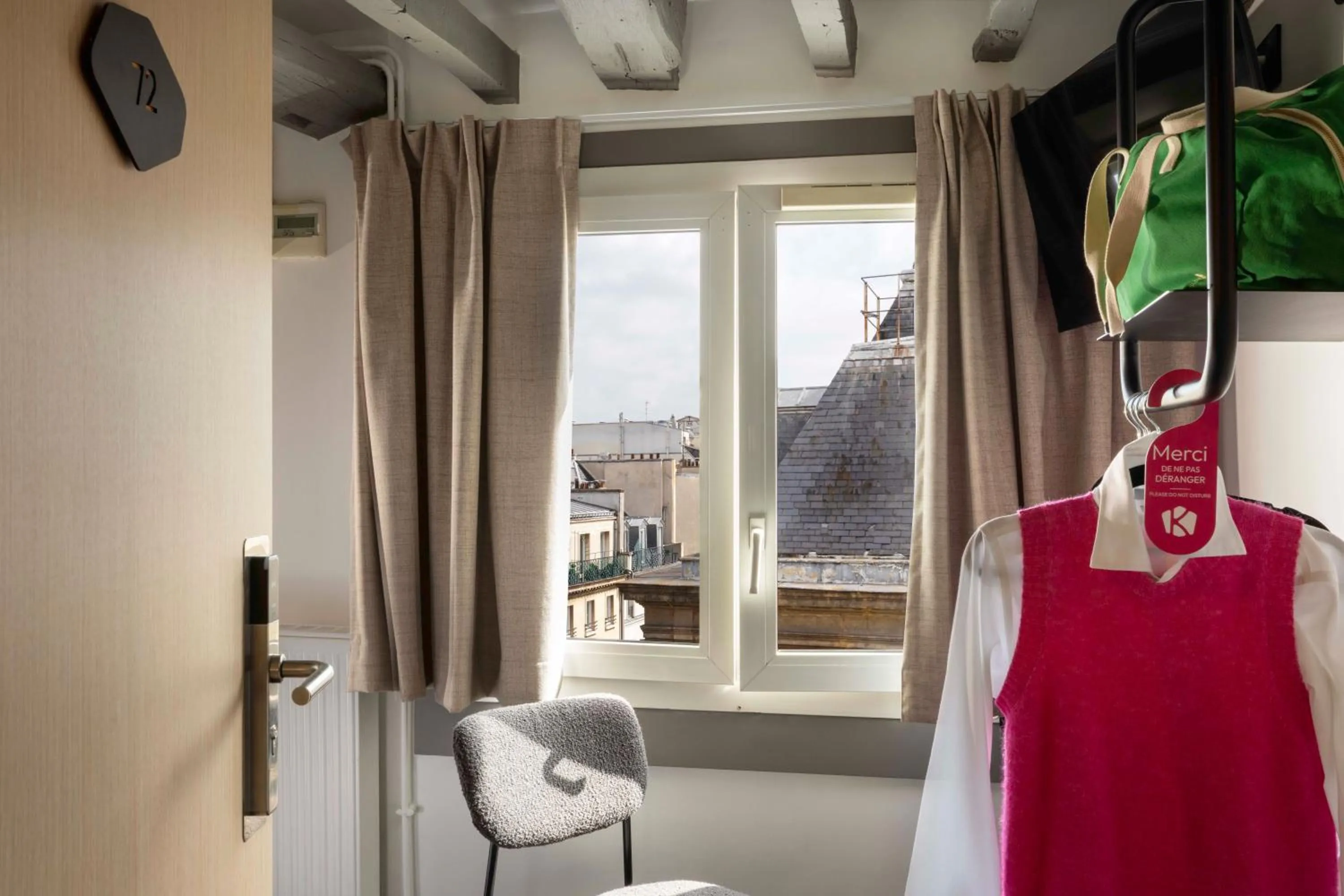 wardrobe in Korner Louvre